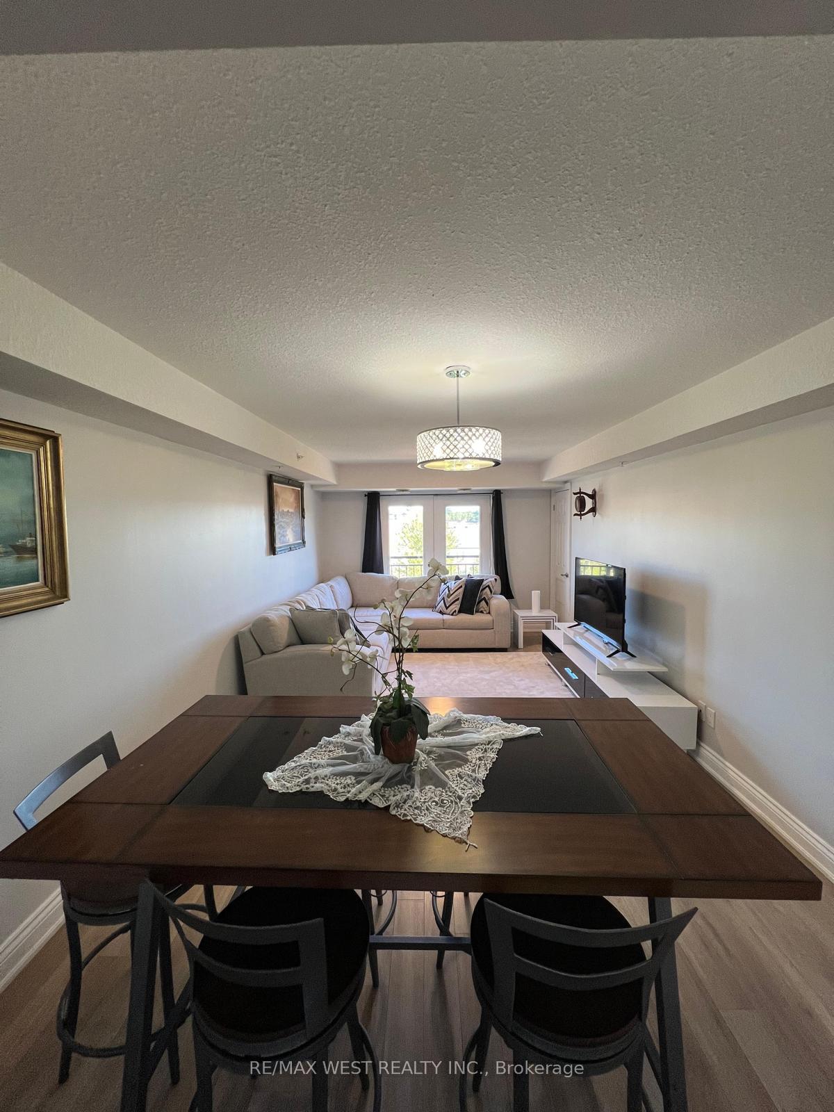 Photo 16 of Unit 401, 64 Frederick Drive, Guelph, Pineridge/Westminster Woods — HOMEH