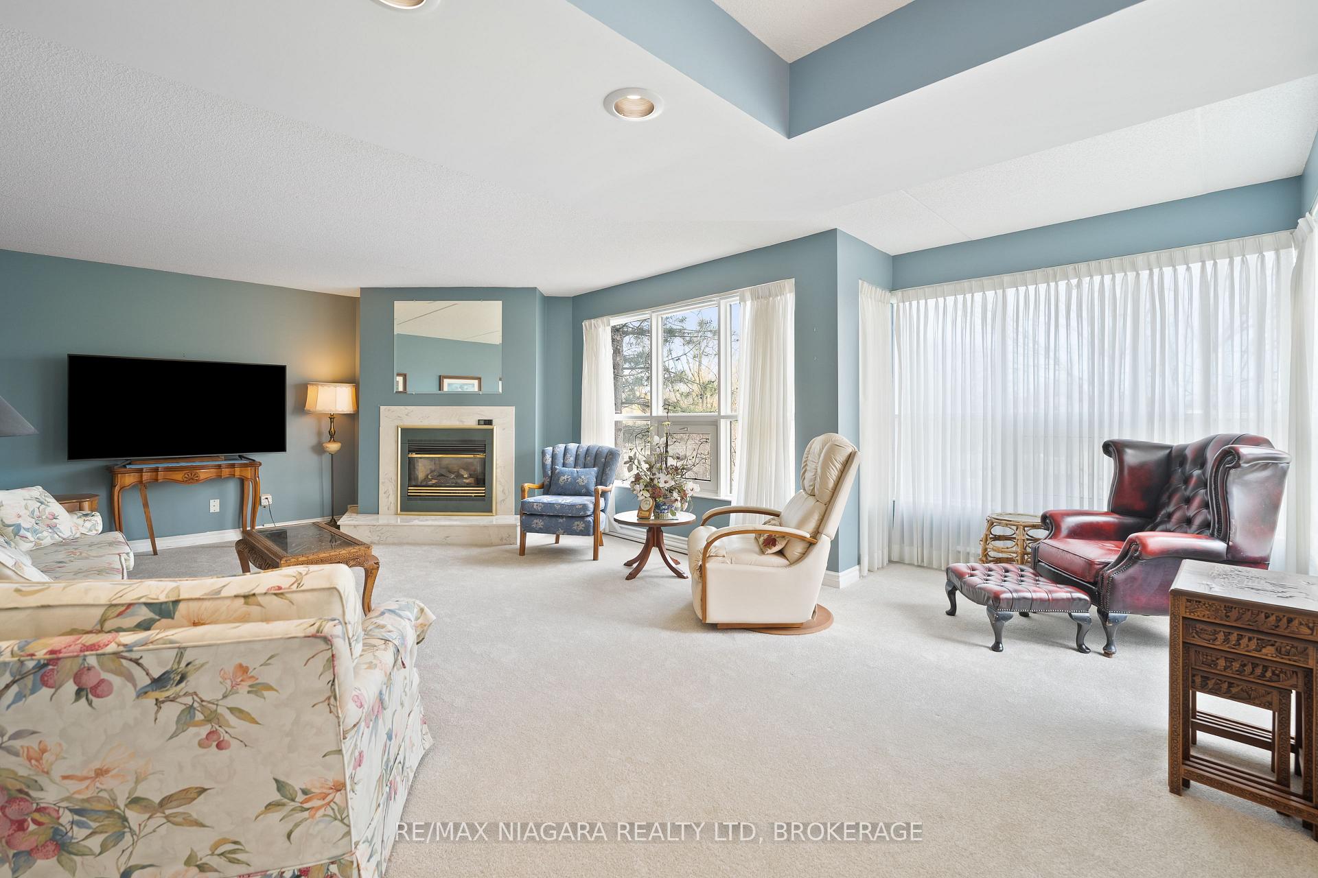 Photo 12 of Unit 301, 244 Lakeshore Road, St. Catharines, Vine/Linwell — HOMEH