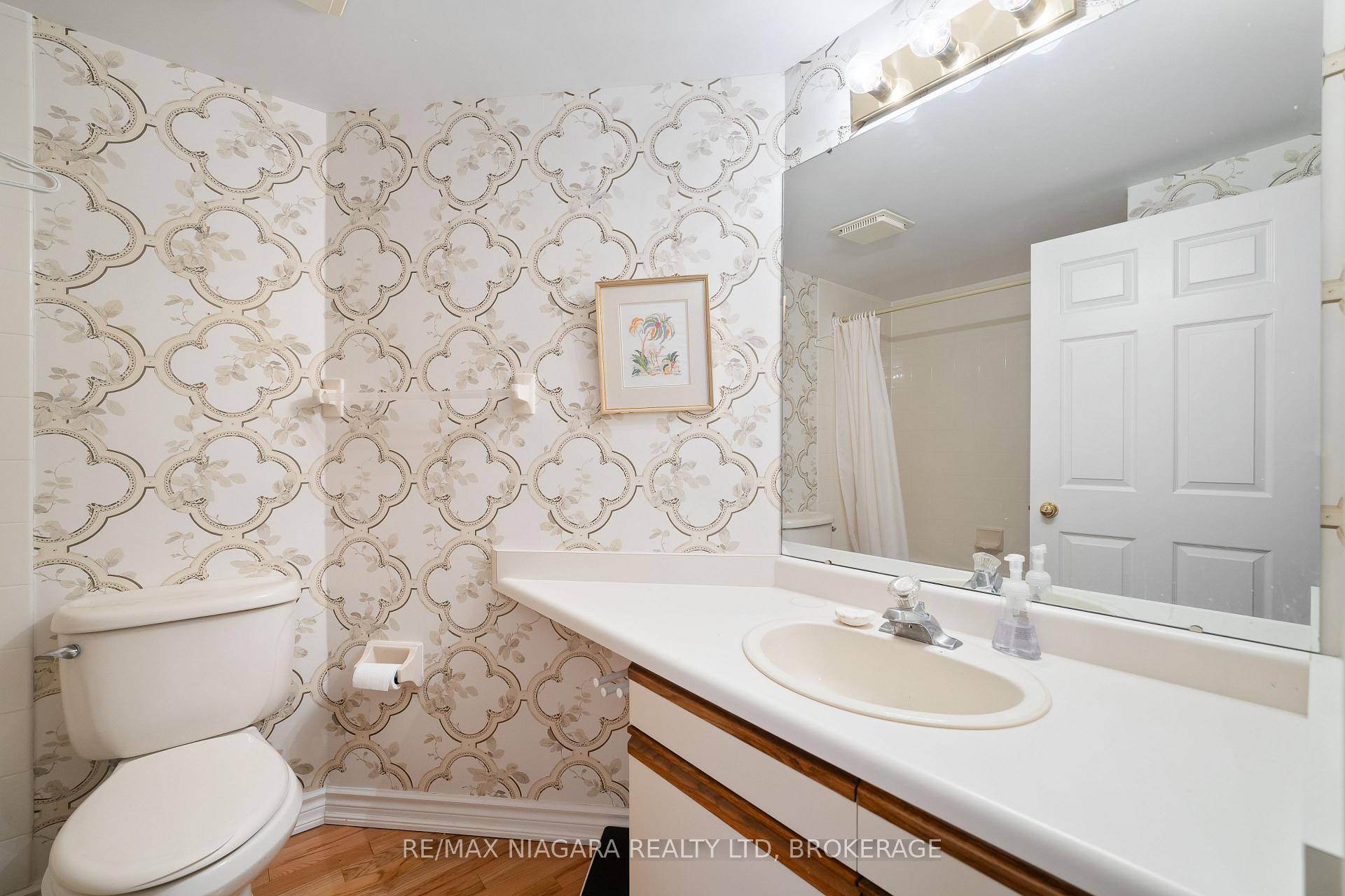 Photo 16 of Unit 301, 244 Lakeshore Road, St. Catharines, Vine/Linwell — HOMEH