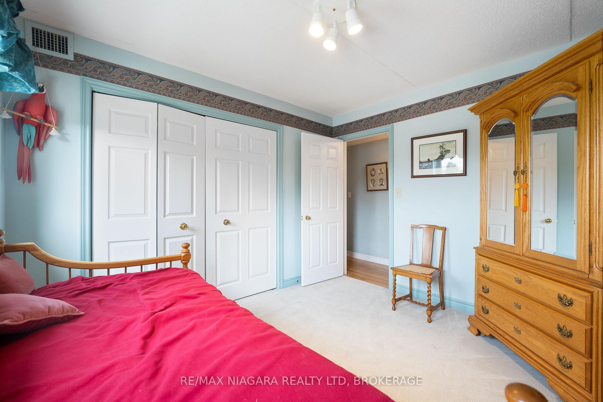 Photo 18 of Unit 301, 244 Lakeshore Road, St. Catharines, Vine/Linwell — HOMEH