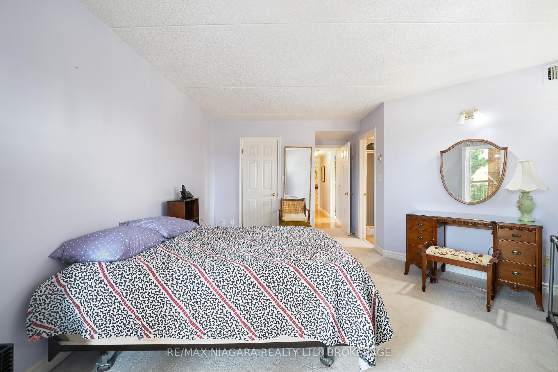 Photo 24 of Unit 301, 244 Lakeshore Road, St. Catharines, Vine/Linwell — HOMEH