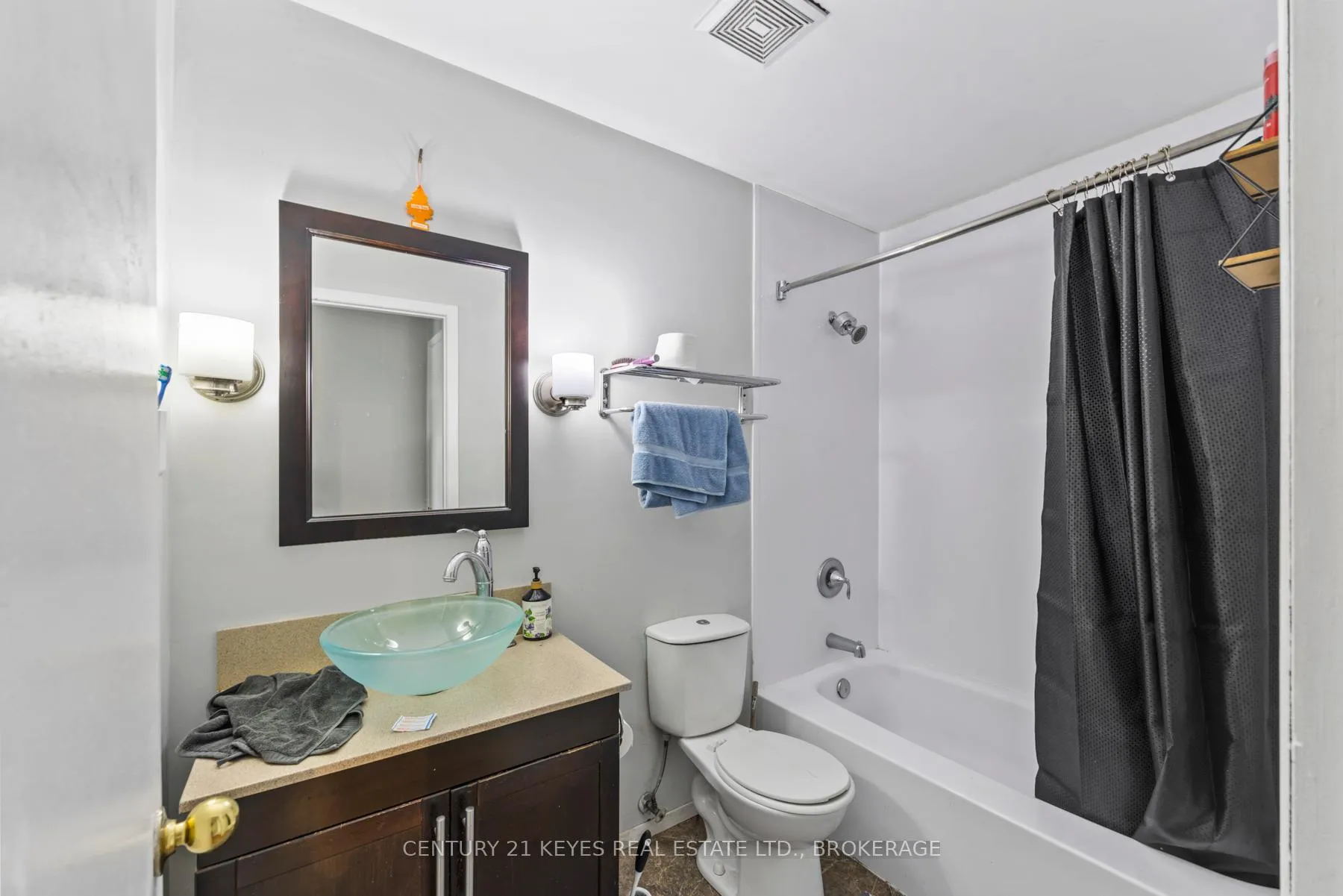 Photo 12 of Unit 402, 550 Talbot Place, Gananoque — HOMEH