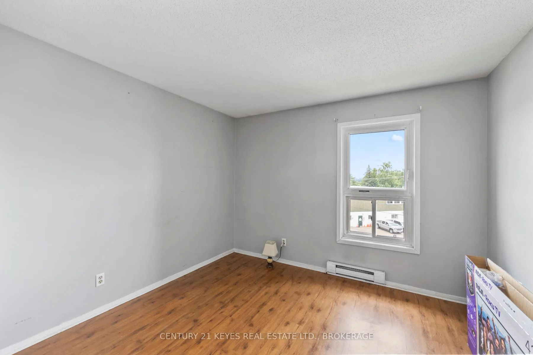 Photo 13 of Unit 402, 550 Talbot Place, Gananoque — HOMEH