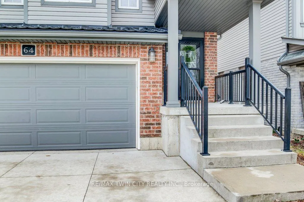 Photo 4 of 64 Smith's Creek Drive, Wilmot — HOMEH
