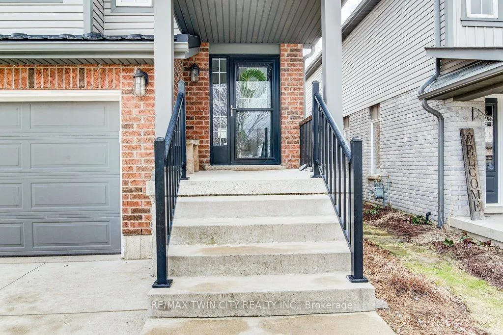 Photo 5 of 64 Smith's Creek Drive, Wilmot — HOMEH
