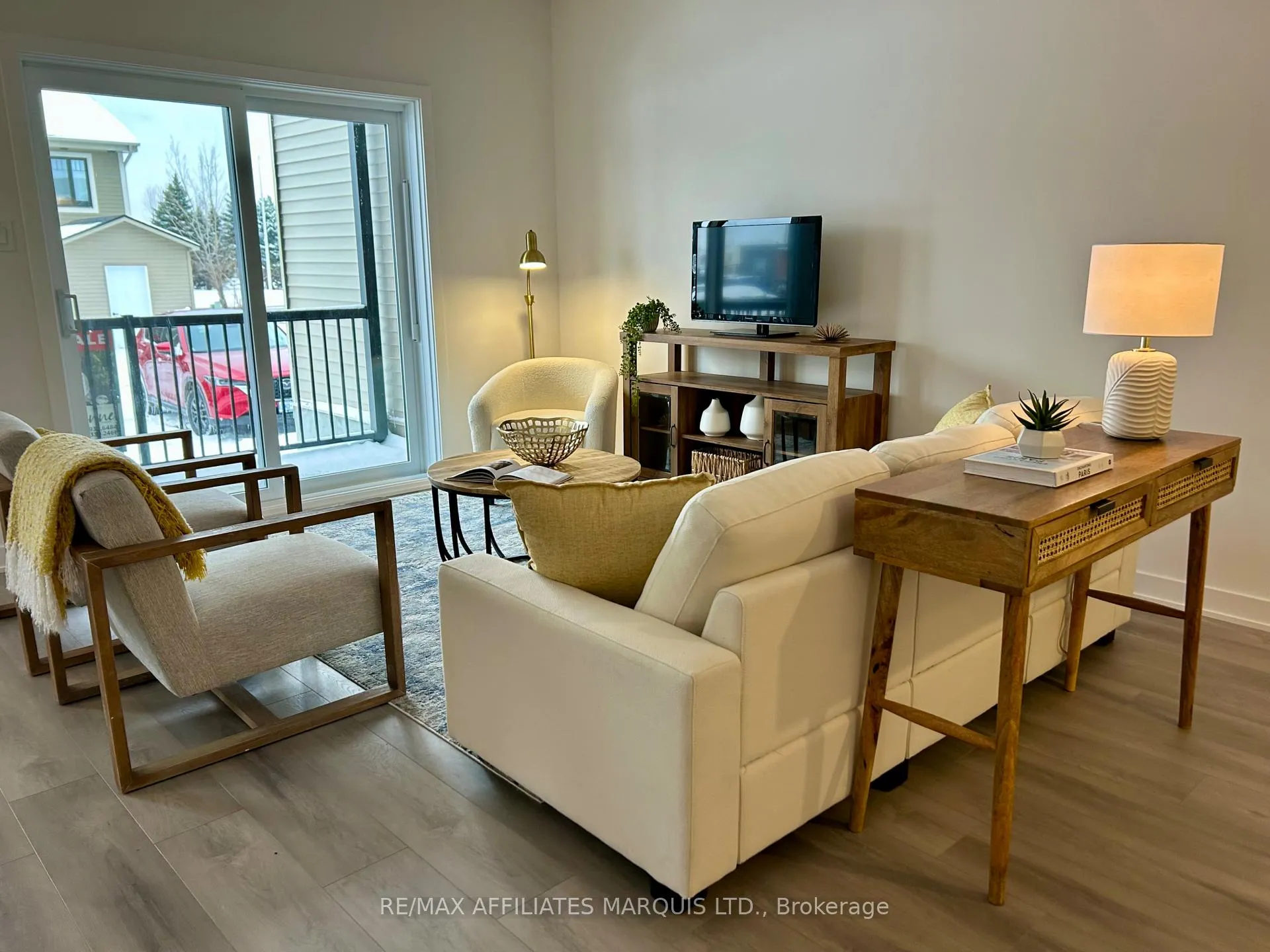 Photo 3 of Unit 205, 229 Water Street E, Cornwall — HOMEH