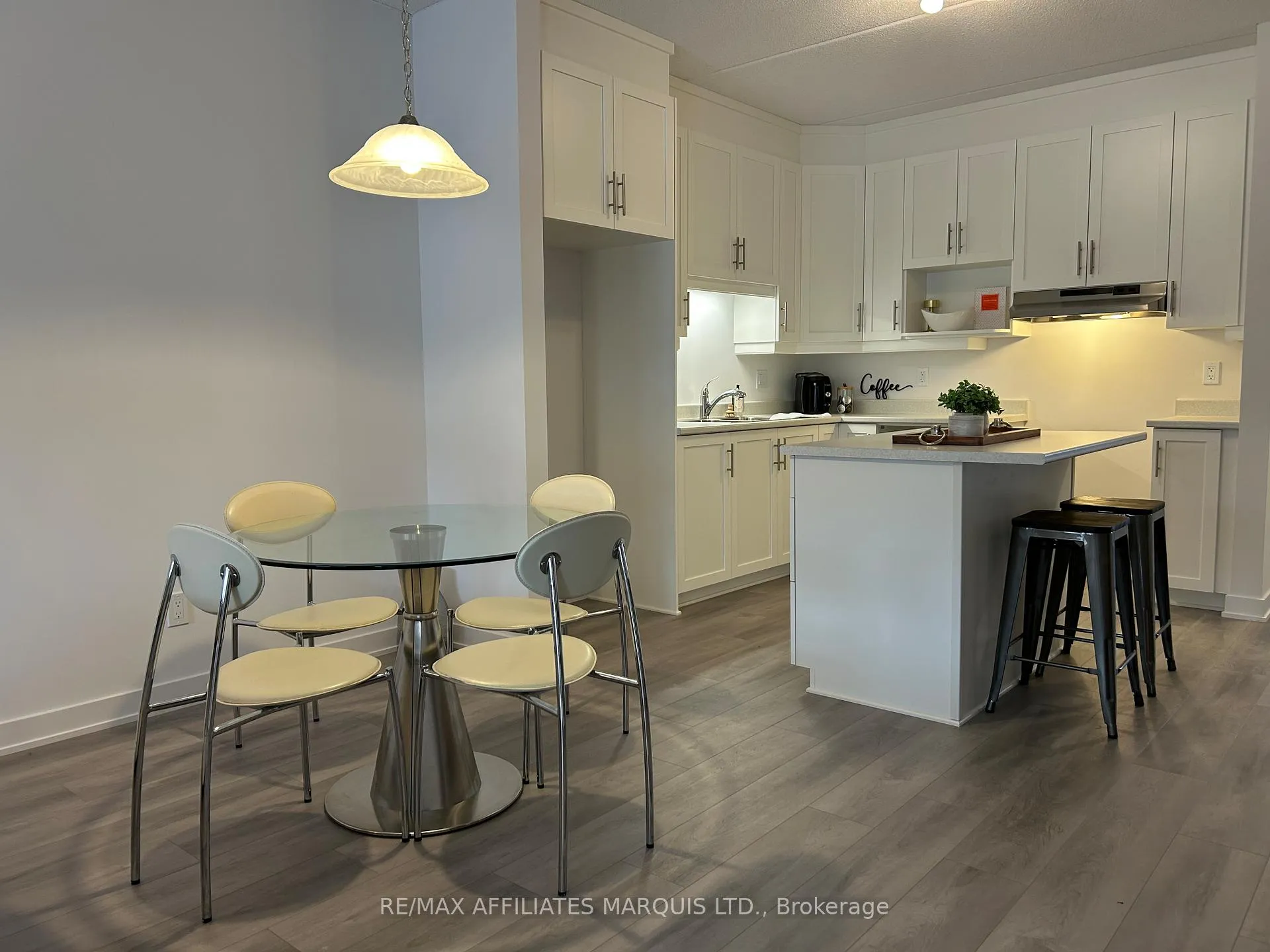Photo 9 of Unit 205, 229 Water Street E, Cornwall — HOMEH