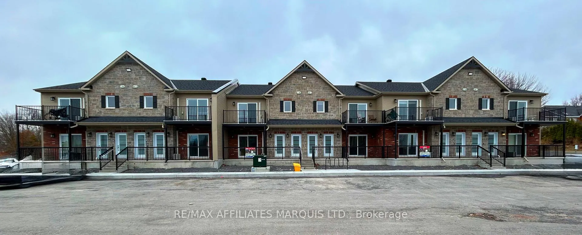 Photo 1 of Unit 205, 229 Water Street E, Cornwall — HOMEH