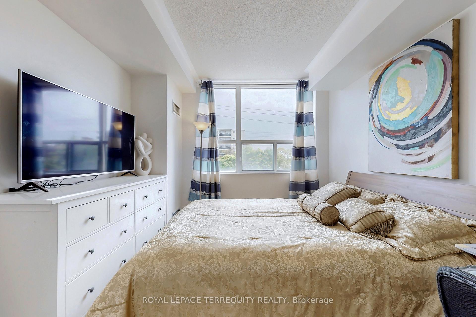 Photo 19 of Unit 213, 7398 Yonge Street, Vaughan, Crestwood-Springfarm-Yorkhill — HOMEH