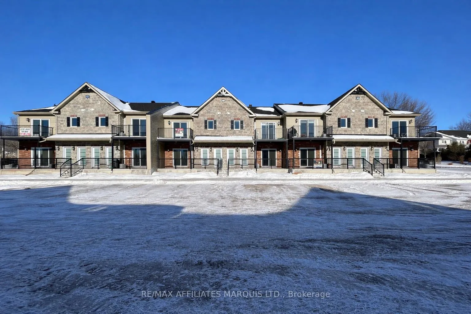 Photo 1 of Unit 209, 229 Water Street E, Cornwall — HOMEH