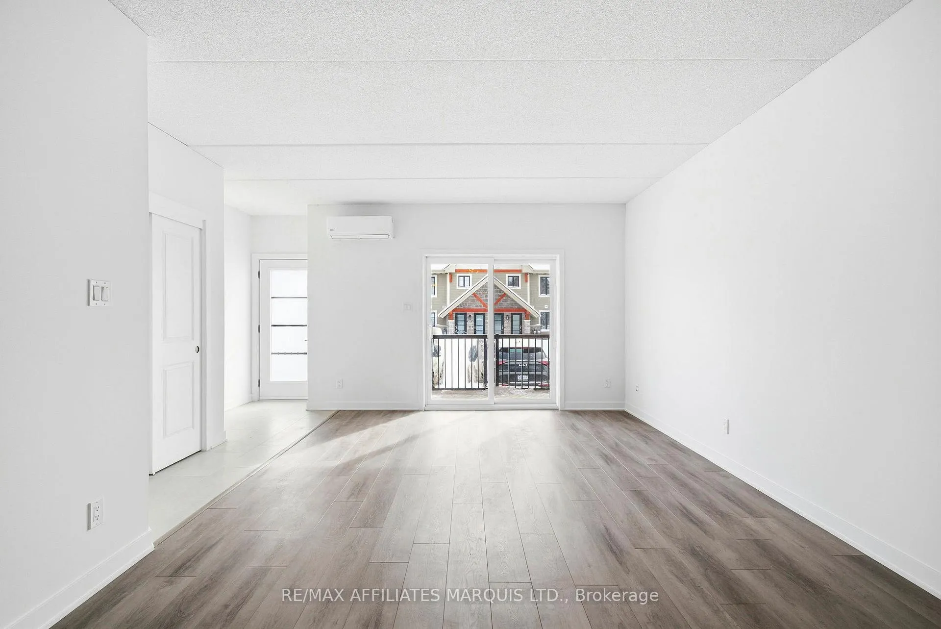 Photo 8 of Unit 209, 229 Water Street E, Cornwall — HOMEH