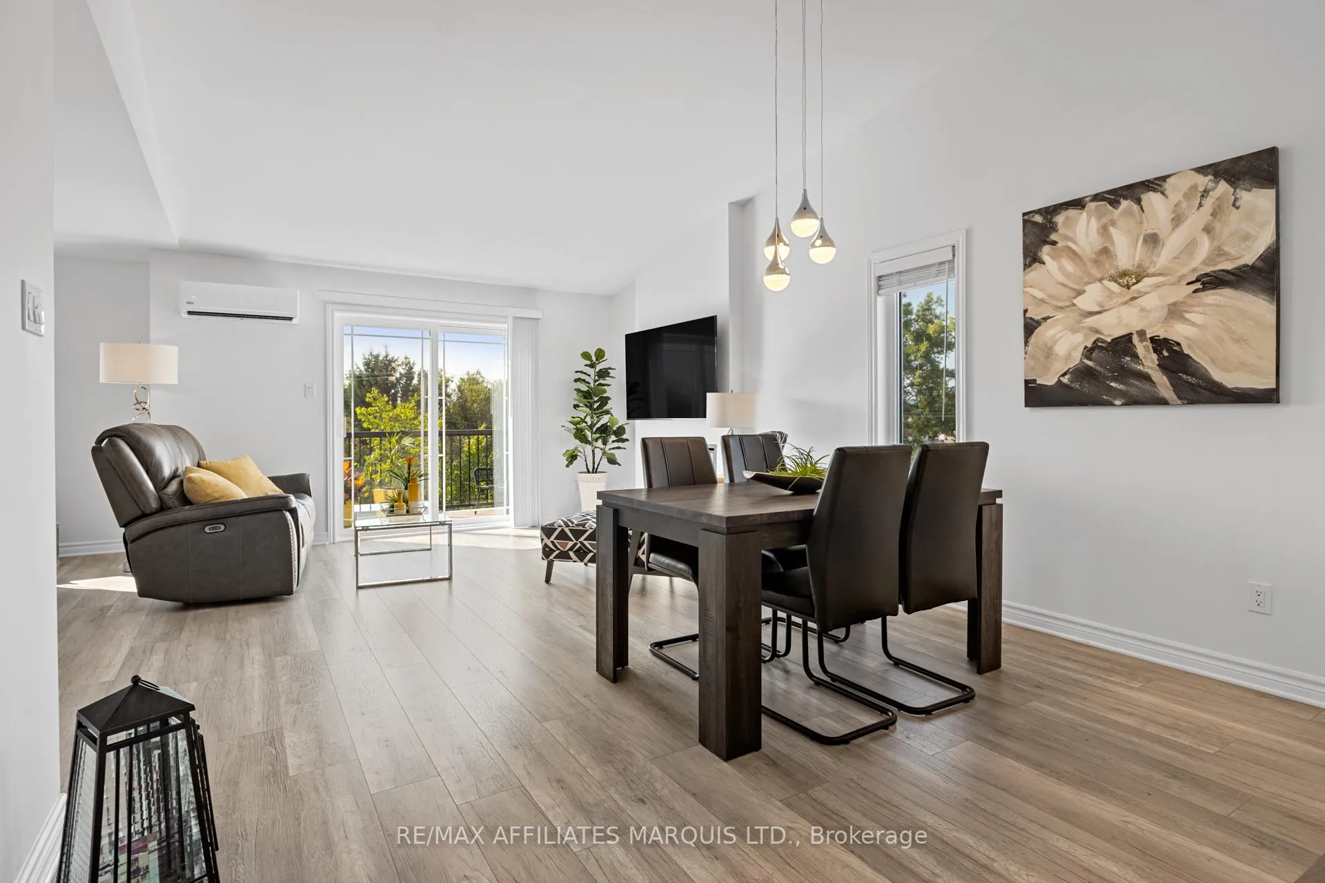 Photo 7 of Unit 206, 229 Water Street E, Cornwall — HOMEH