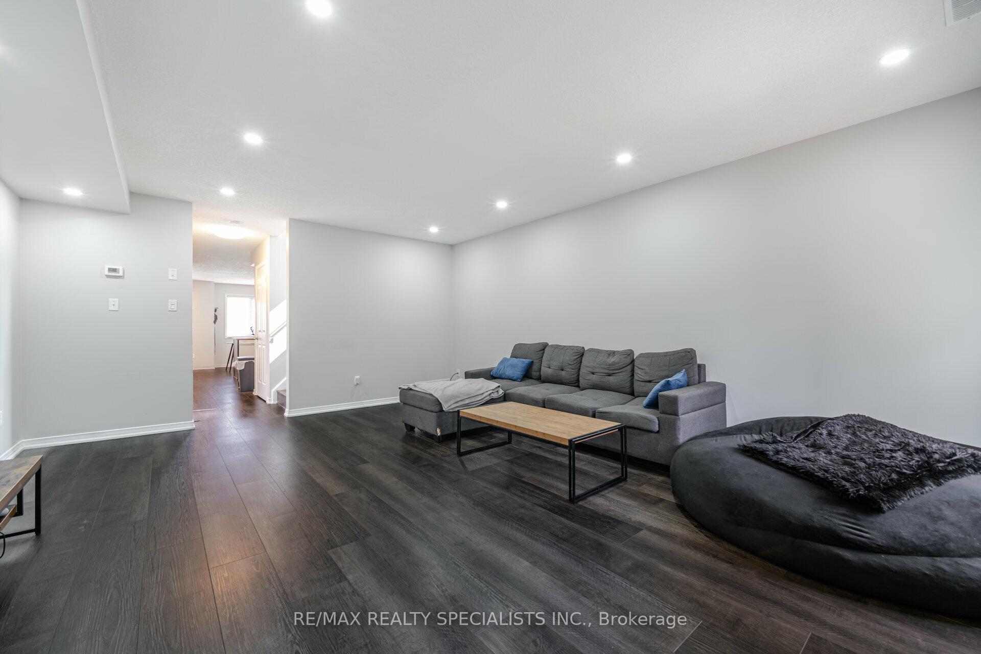 Photo 8 of Unit 8A, 50 Howe Drive, Kitchener — HOMEH