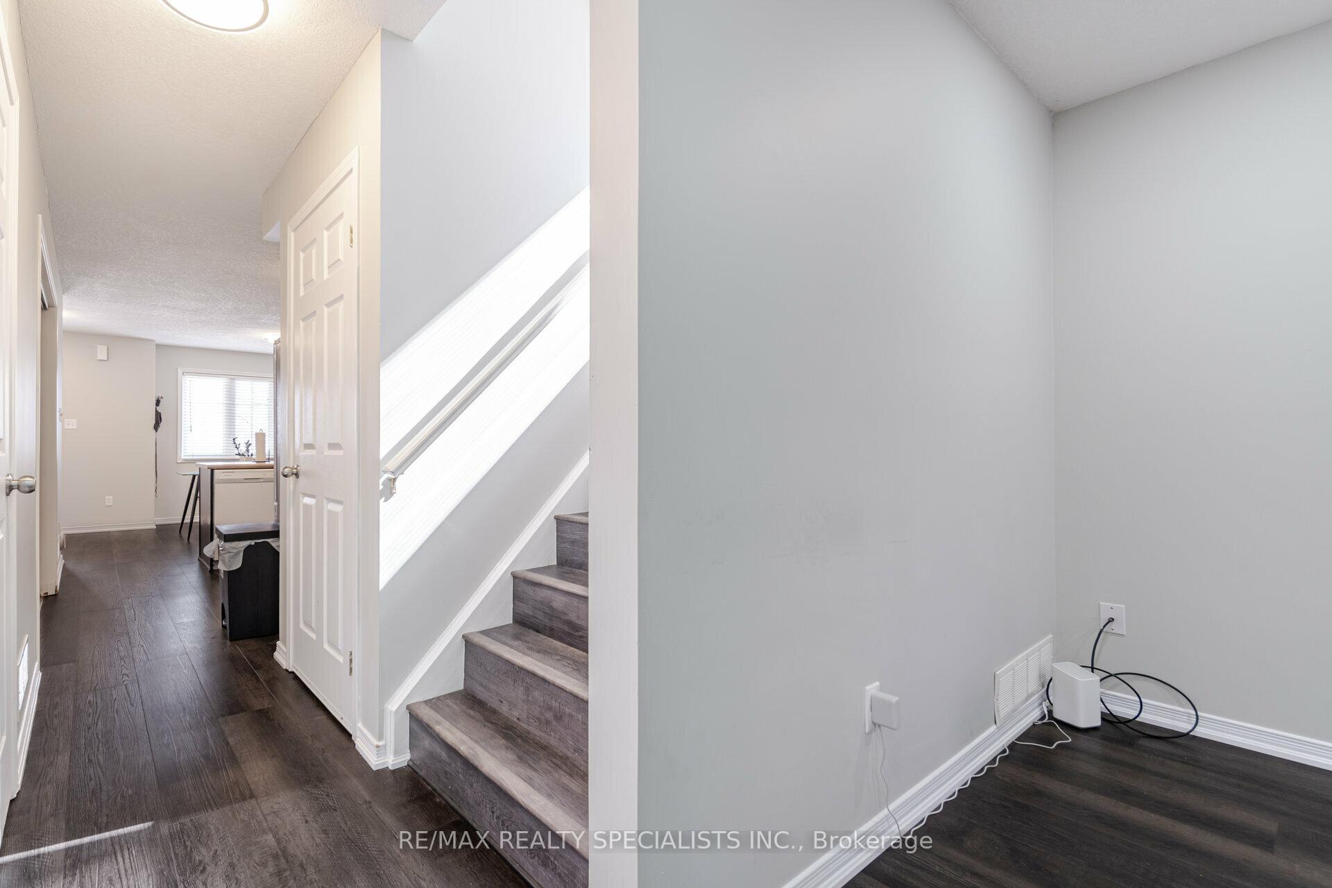 Photo 11 of Unit 8A, 50 Howe Drive, Kitchener — HOMEH