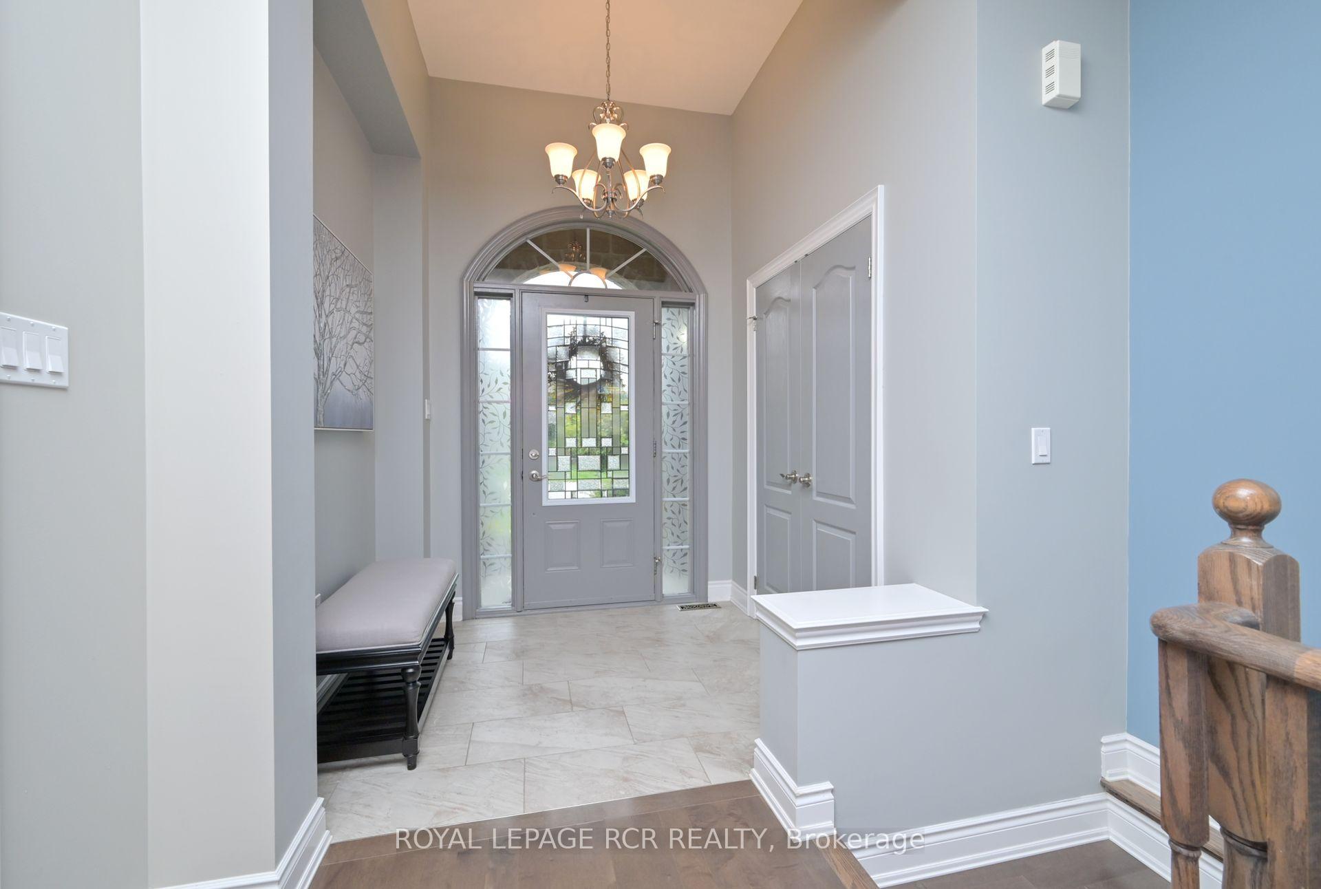 Photo 4 of 50 Hillcrest Drive, New Tecumseth, Alliston — HOMEH