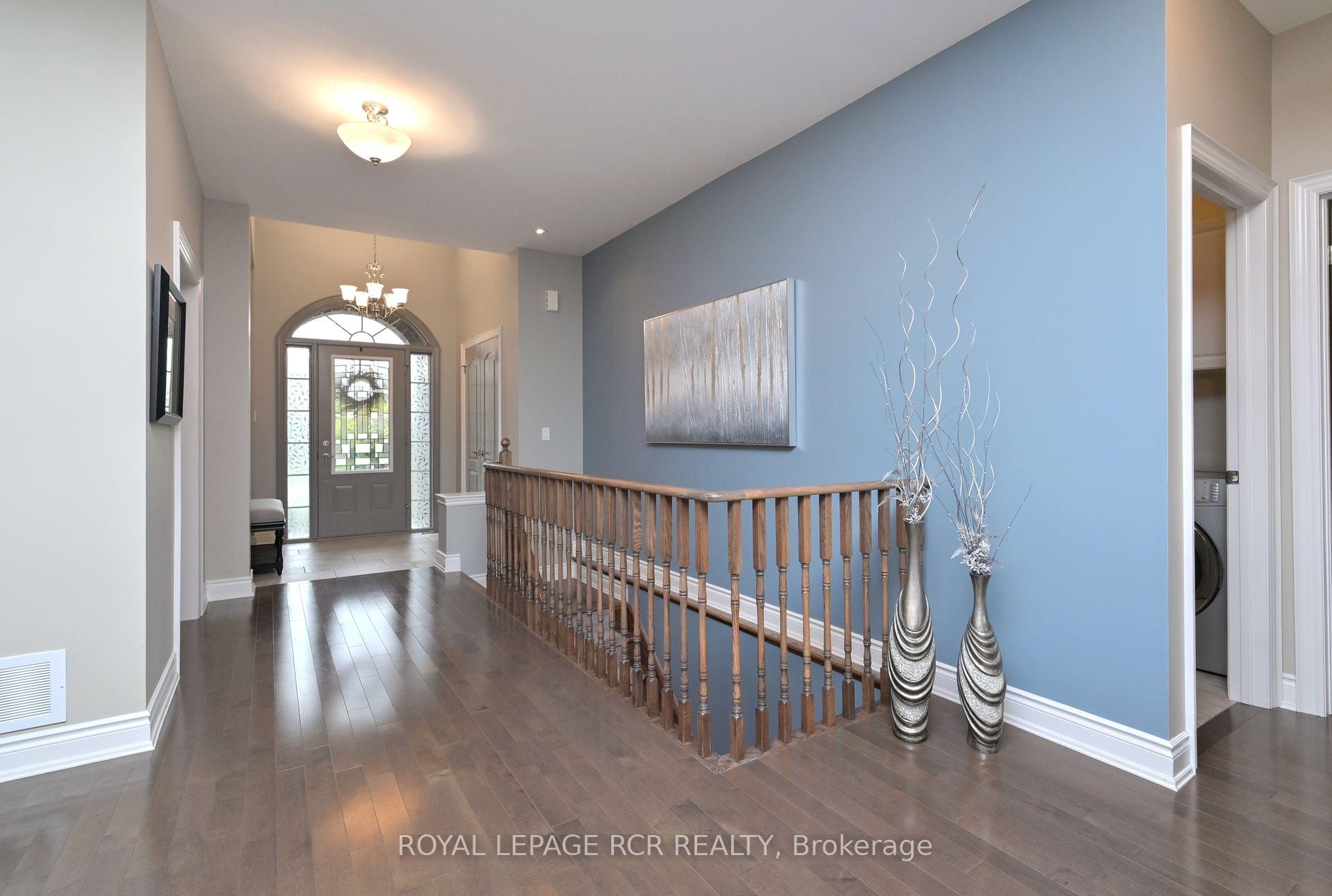 Photo 5 of 50 Hillcrest Drive, New Tecumseth, Alliston — HOMEH