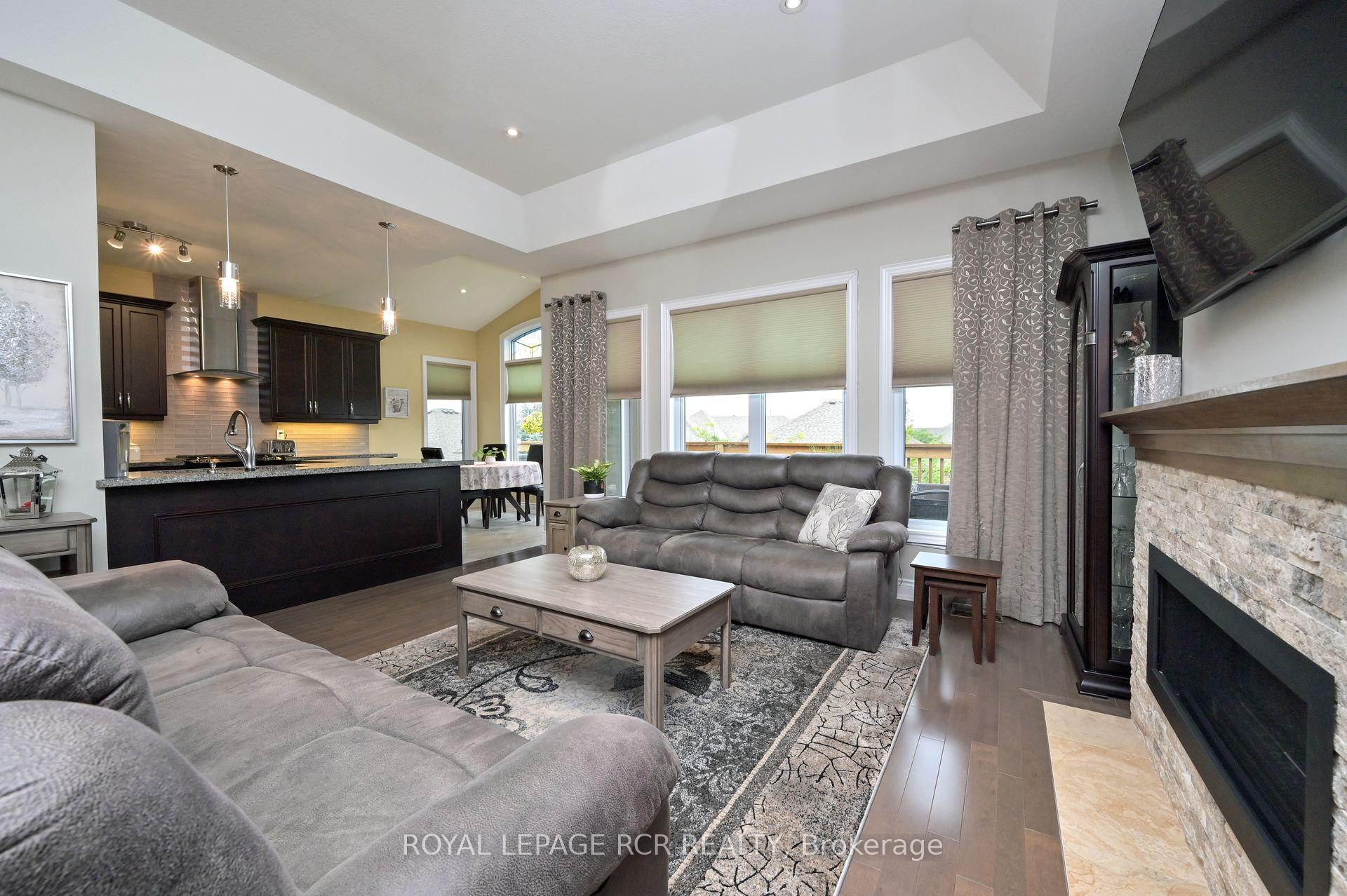 Photo 17 of 50 Hillcrest Drive, New Tecumseth, Alliston — HOMEH