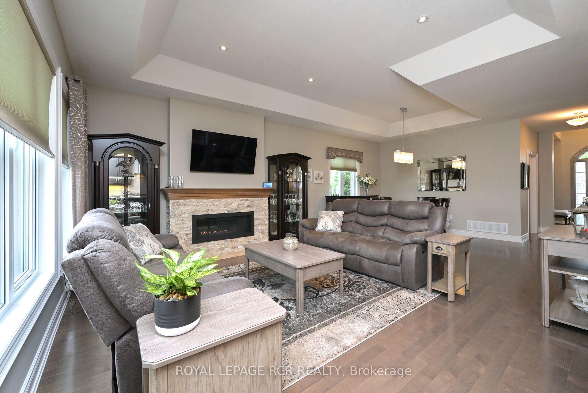 Photo 19 of 50 Hillcrest Drive, New Tecumseth, Alliston — HOMEH