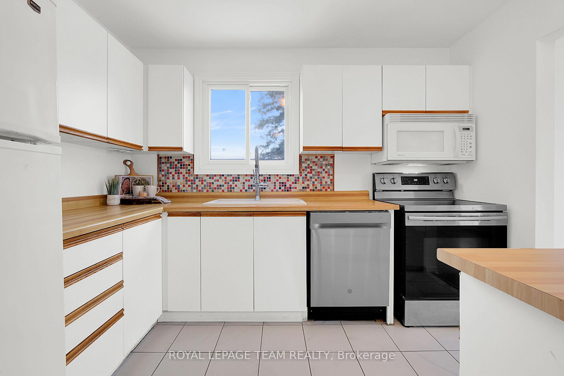 Photo 13 of Unit 207, 24 Townline Road W, Carleton Place — HOMEH