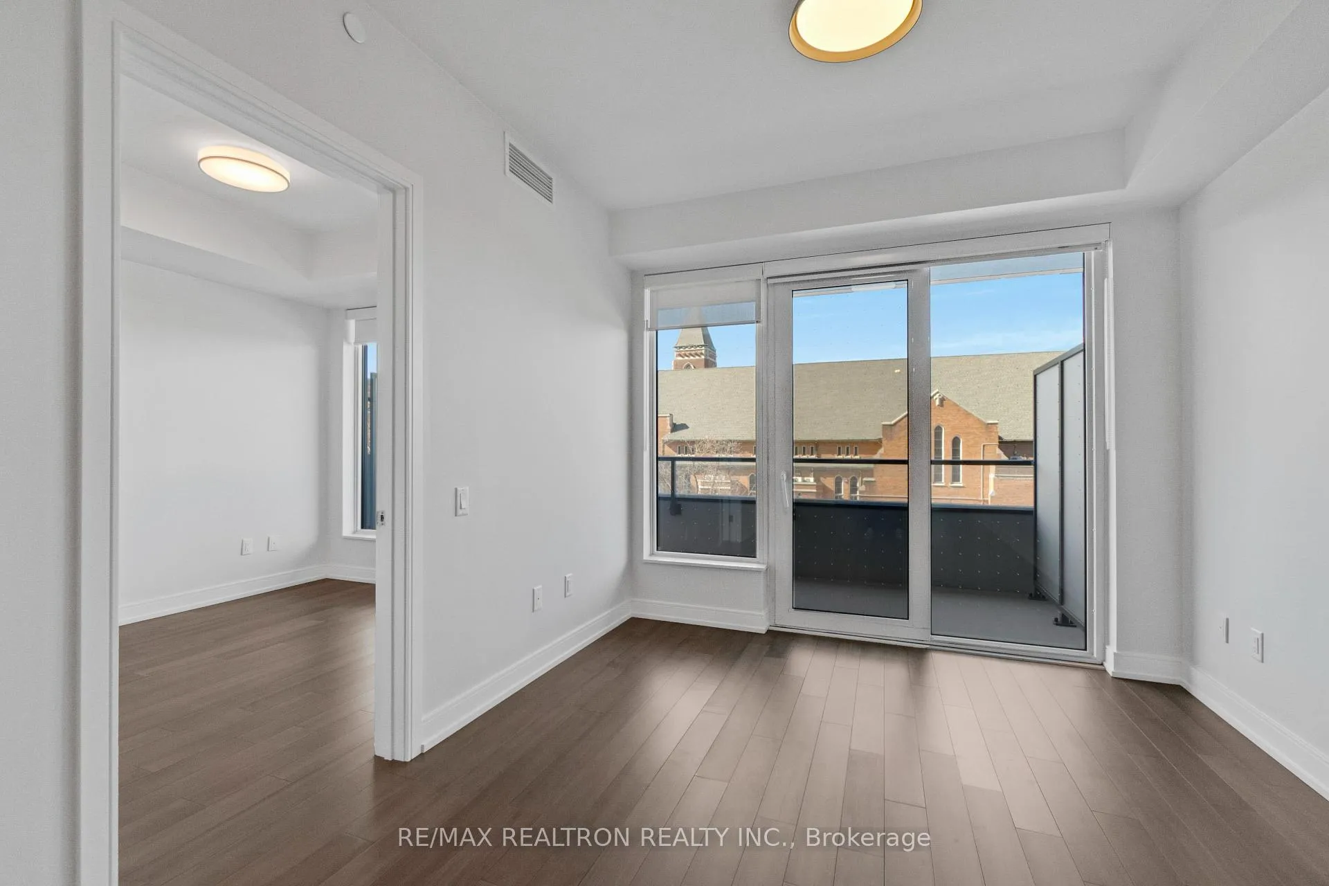 Photo 7 of Unit 310, 2525 Bathurst Street, Toronto, Forest Hill North — HOMEH