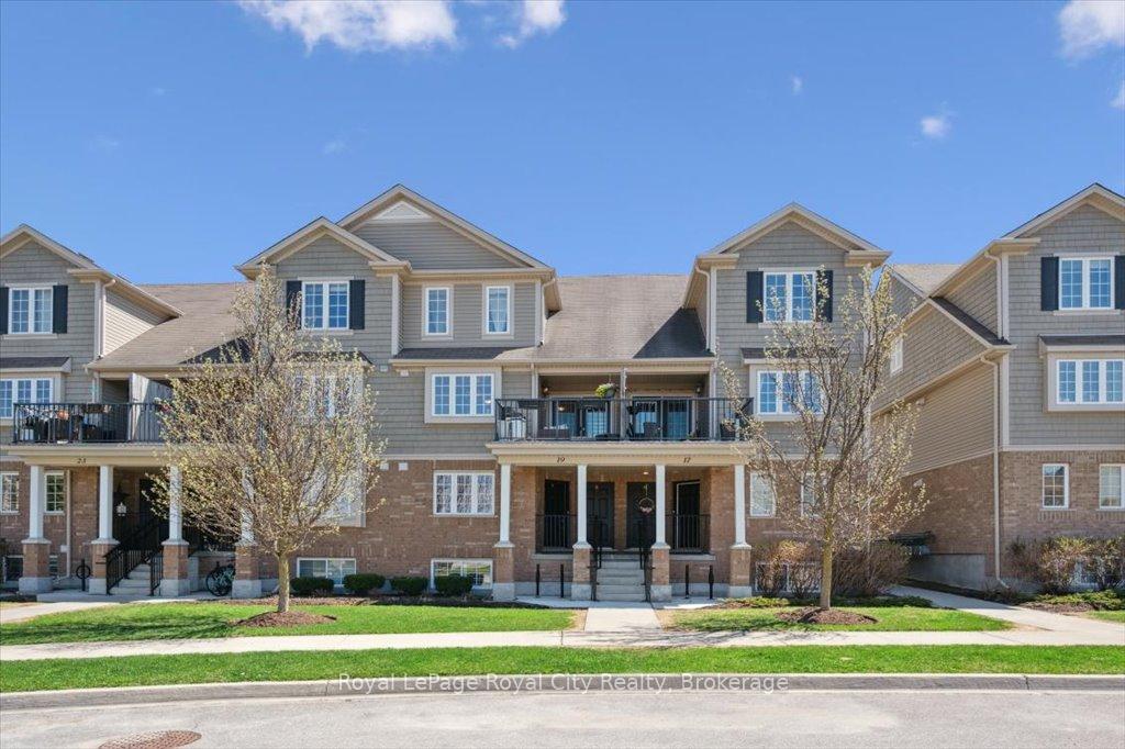 Photo 3 of Unit 19B, 15 Carere Crescent, Guelph, Victoria North — HOMEH