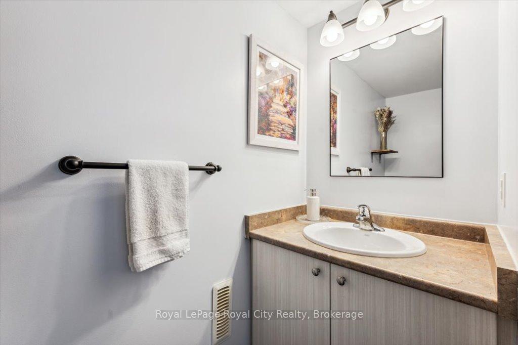 Photo 8 of Unit 19B, 15 Carere Crescent, Guelph, Victoria North — HOMEH