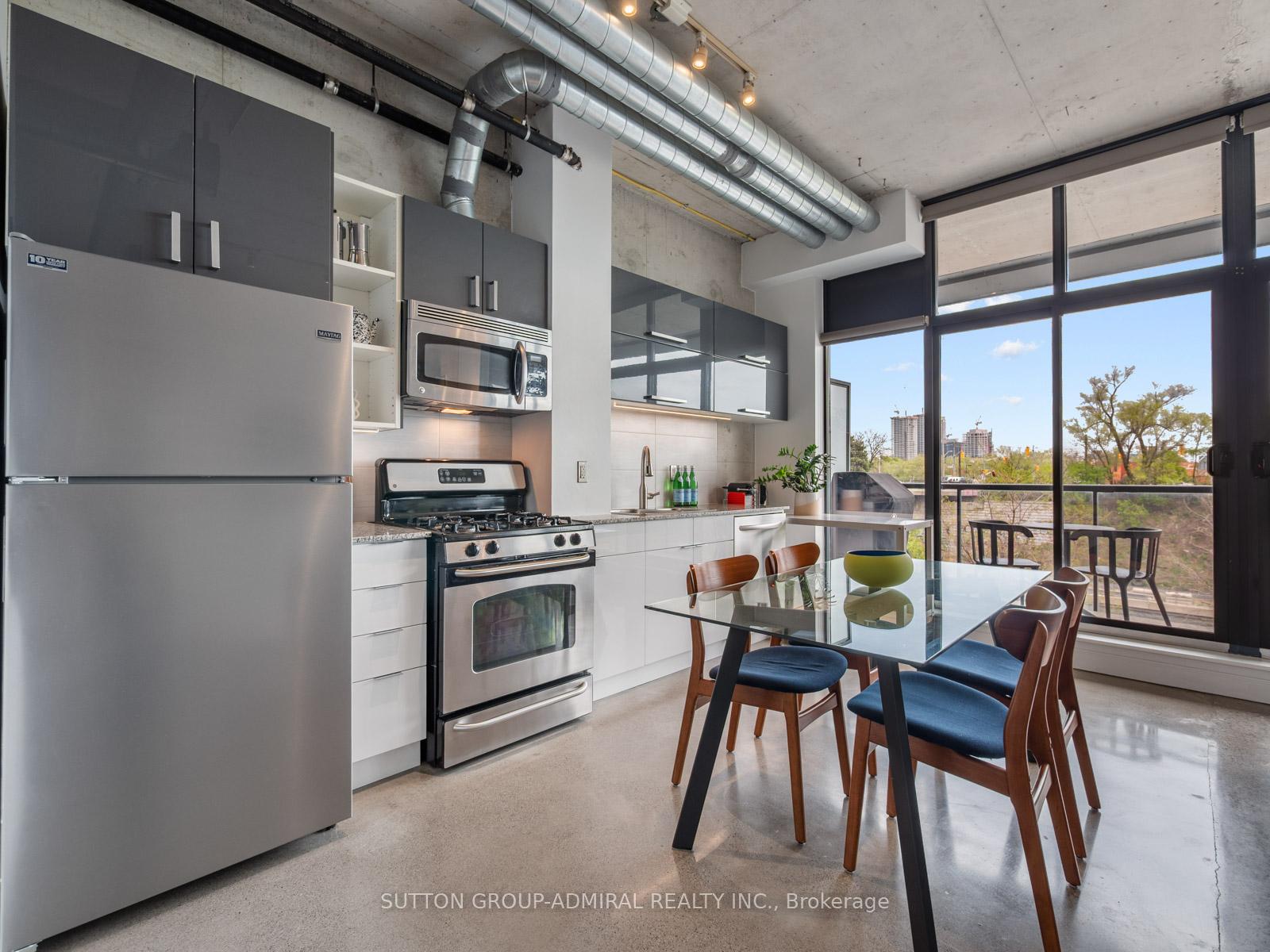 Photo 23 of Unit 307, 369 Sorauren Avenue, Toronto, Roncesvalles — HOMEH