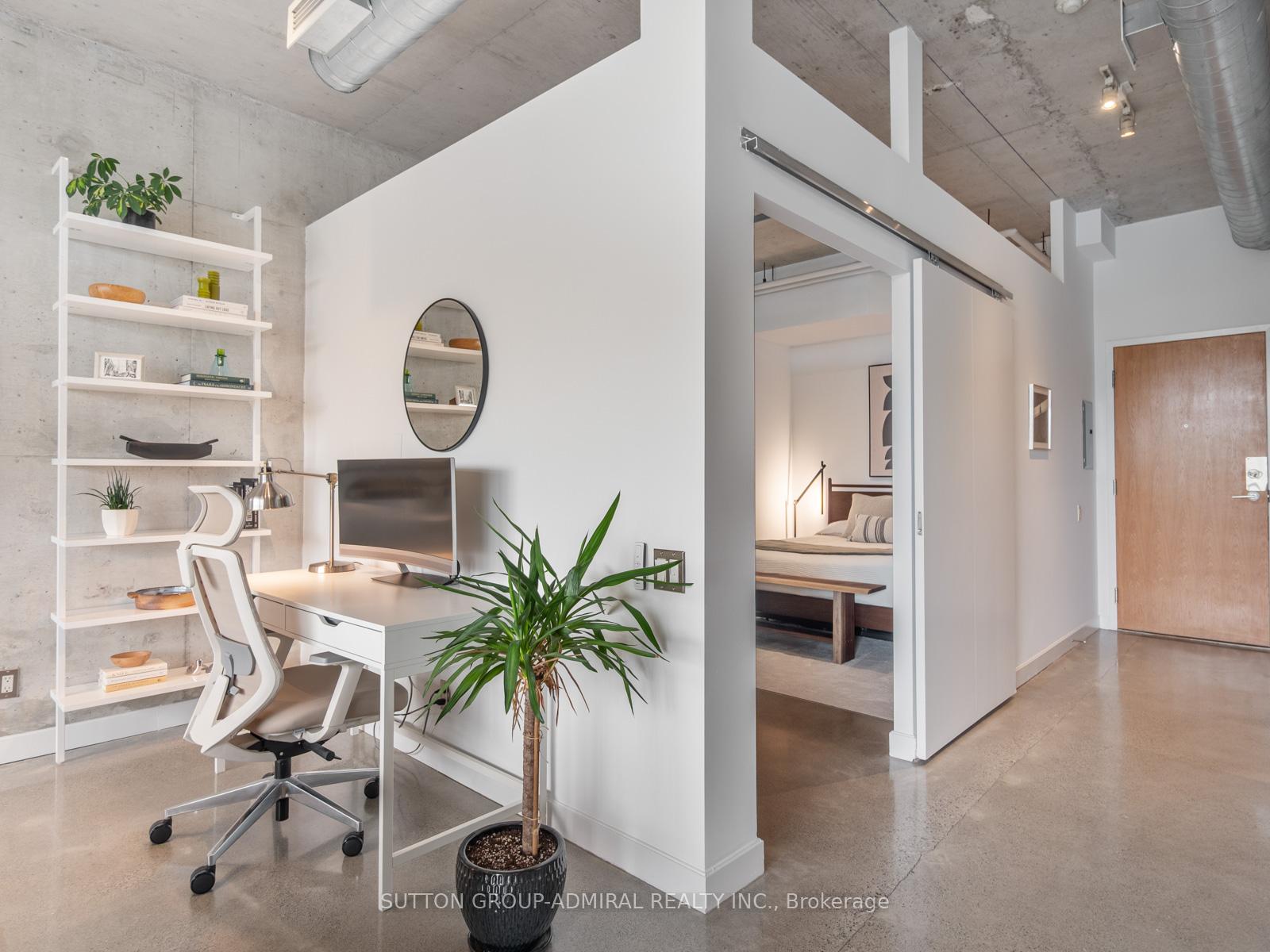 Photo 3 of Unit 307, 369 Sorauren Avenue, Toronto, Roncesvalles — HOMEH
