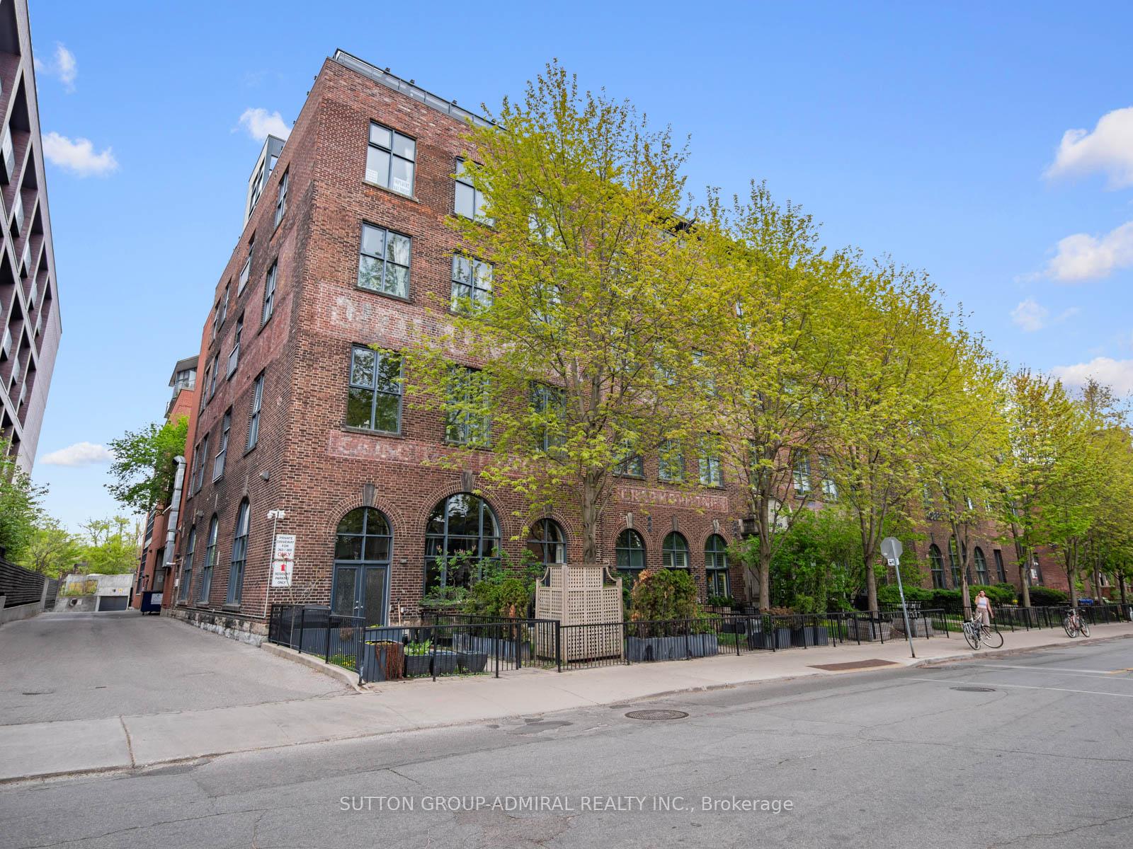 Photo 17 of Unit 307, 369 Sorauren Avenue, Toronto, Roncesvalles — HOMEH