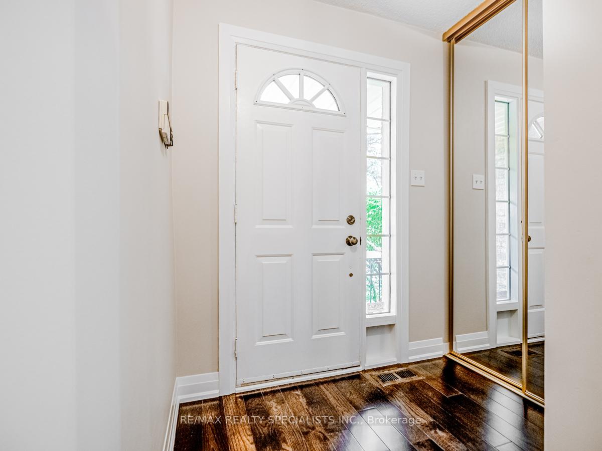 Photo 6 of Unit 199, 302 College, Guelph, Dovercliffe Park/Old University — HOMEH