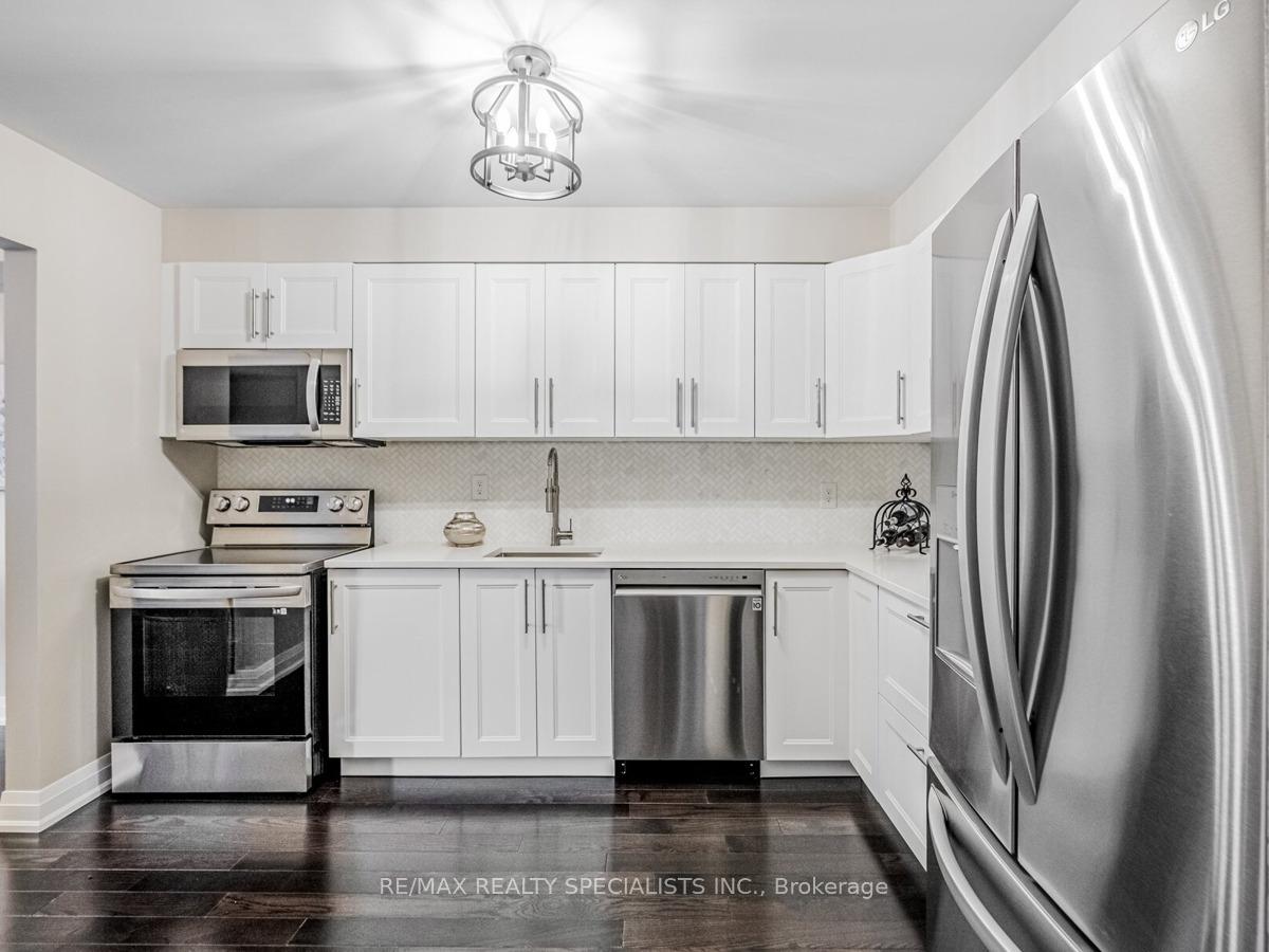 Photo 7 of Unit 199, 302 College, Guelph, Dovercliffe Park/Old University — HOMEH