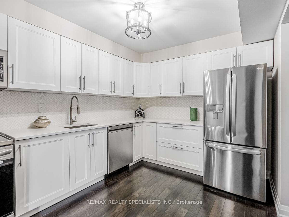 Photo 8 of Unit 199, 302 College, Guelph, Dovercliffe Park/Old University — HOMEH