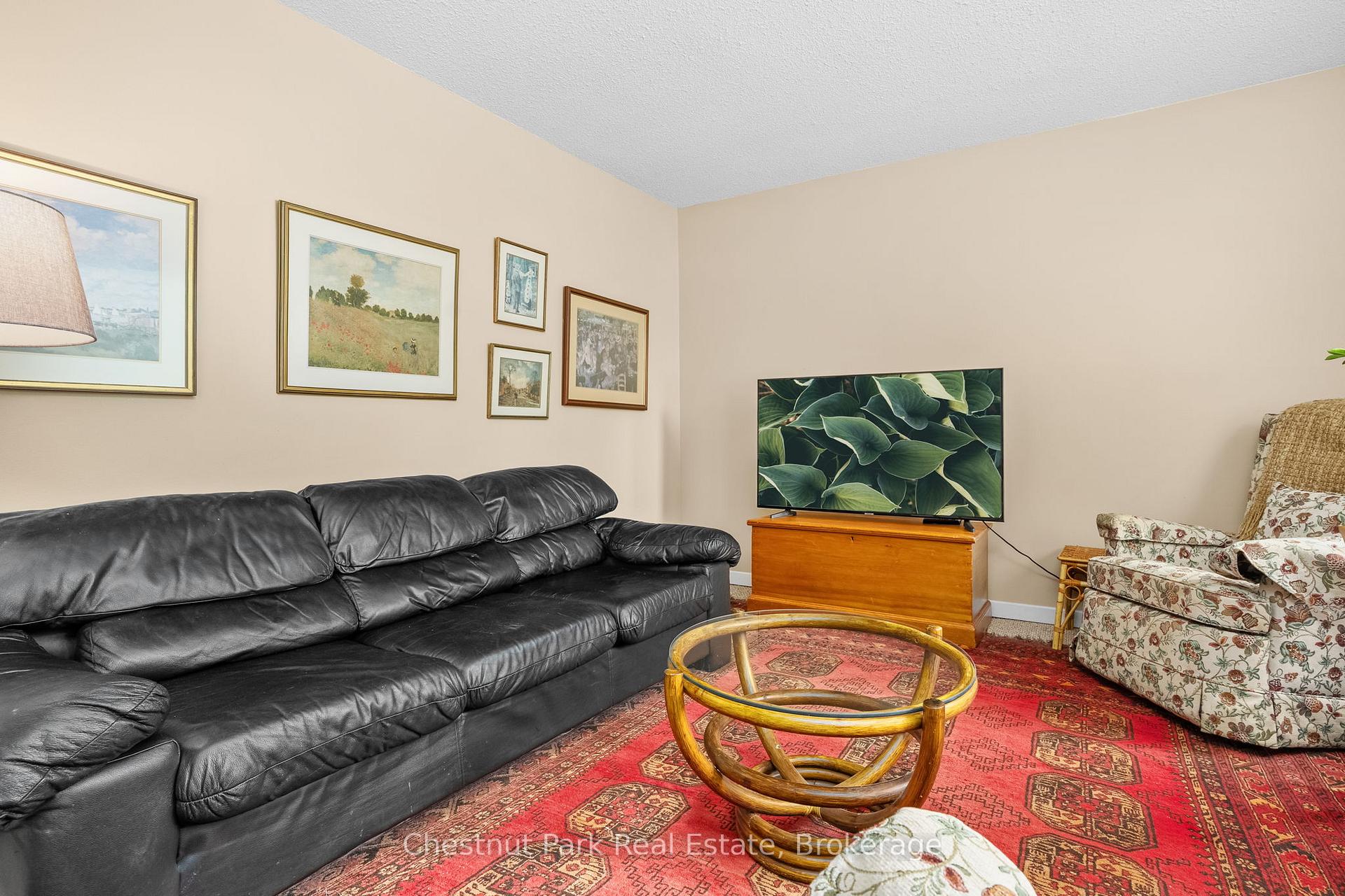 Photo 10 of Unit 8, 15 Golf Course Road, Bracebridge, Macaulay — HOMEH