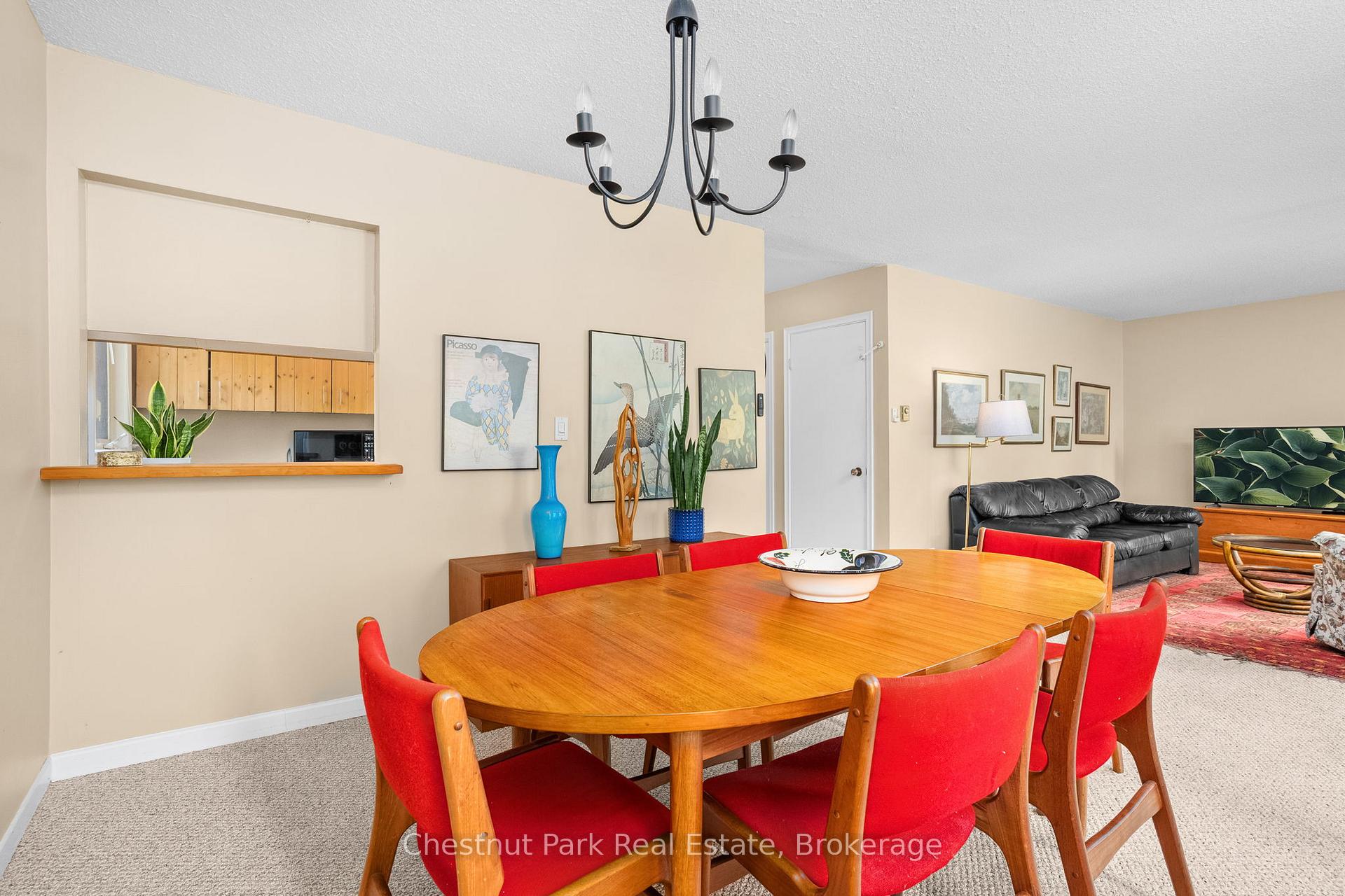 Photo 15 of Unit 8, 15 Golf Course Road, Bracebridge, Macaulay — HOMEH