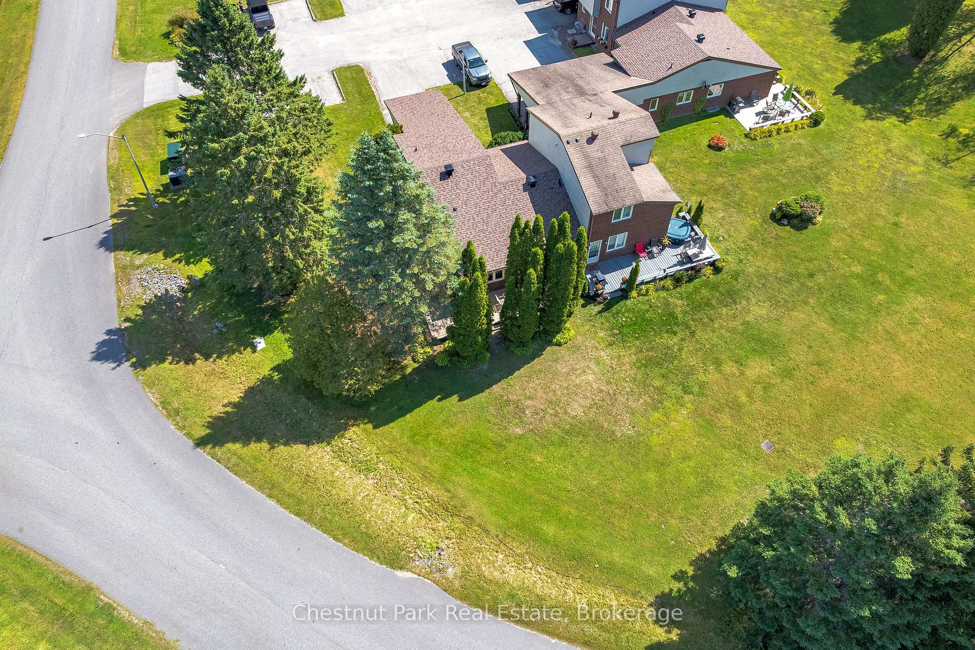 Photo 32 of Unit 8, 15 Golf Course Road, Bracebridge, Macaulay — HOMEH