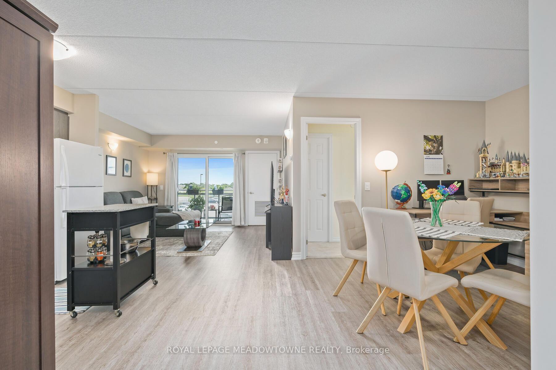 Photo 6 of Unit 207, 716 Main Street E, Milton, Timberlea — HOMEH