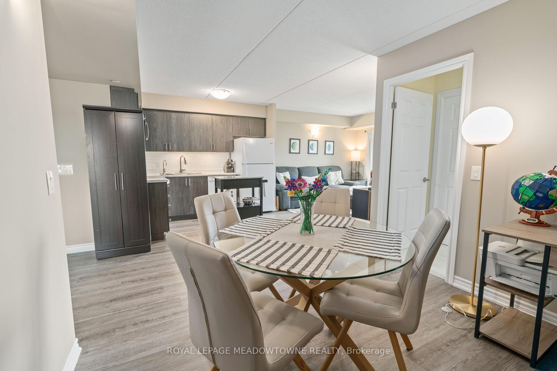 Photo 7 of Unit 207, 716 Main Street E, Milton, Timberlea — HOMEH