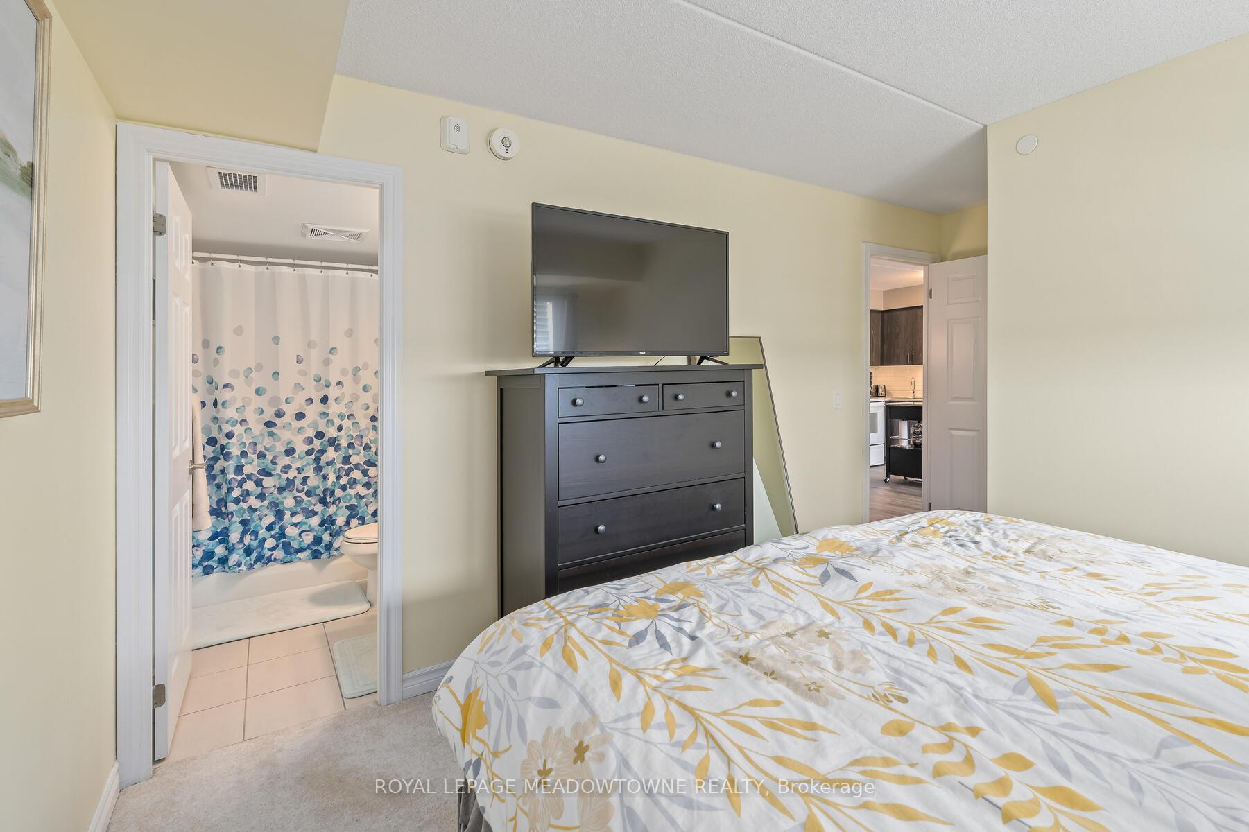 Photo 13 of Unit 207, 716 Main Street E, Milton, Timberlea — HOMEH