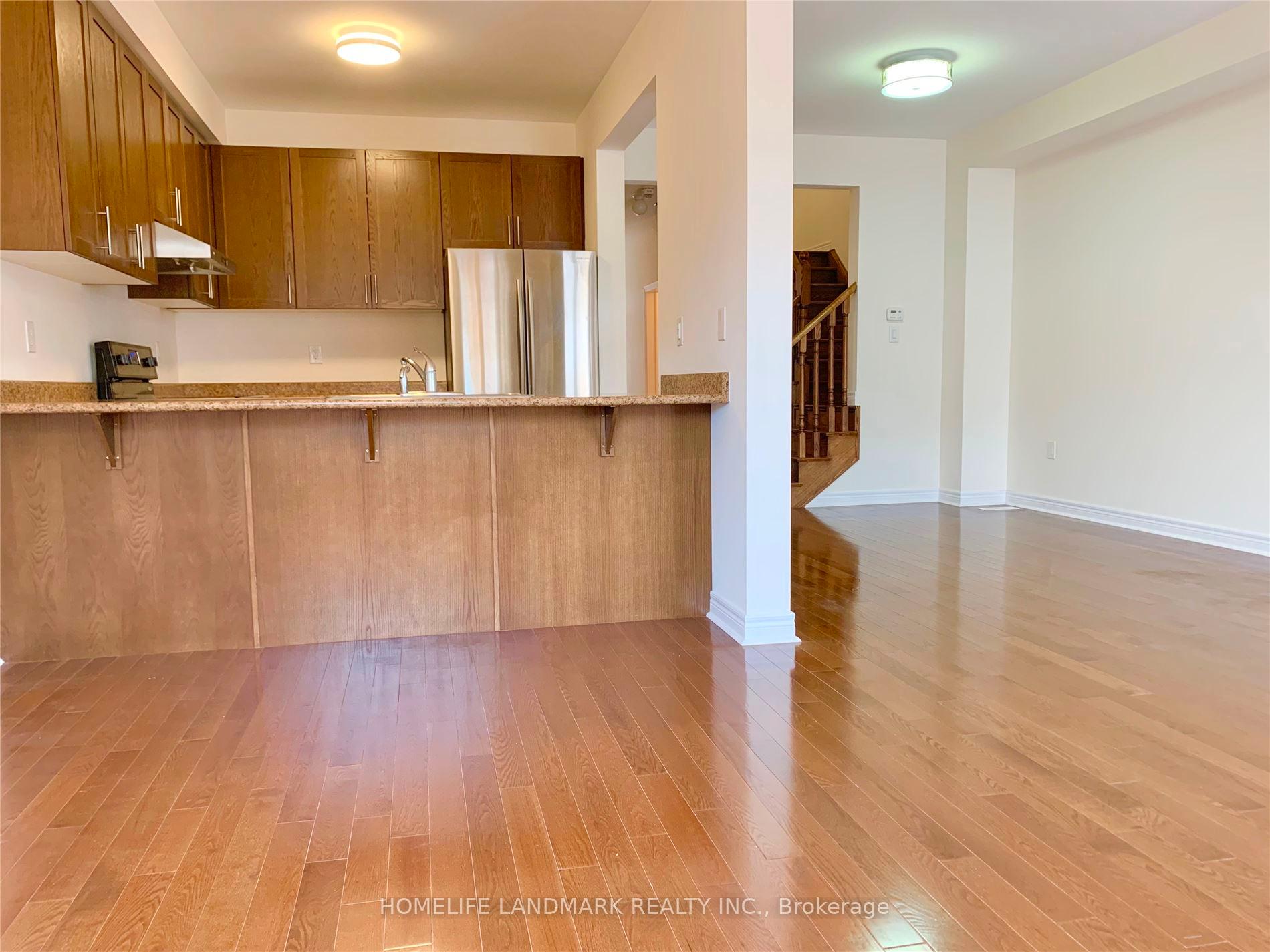 Photo 4 of 27 Gower Drive, Aurora, Rural Aurora — HOMEH