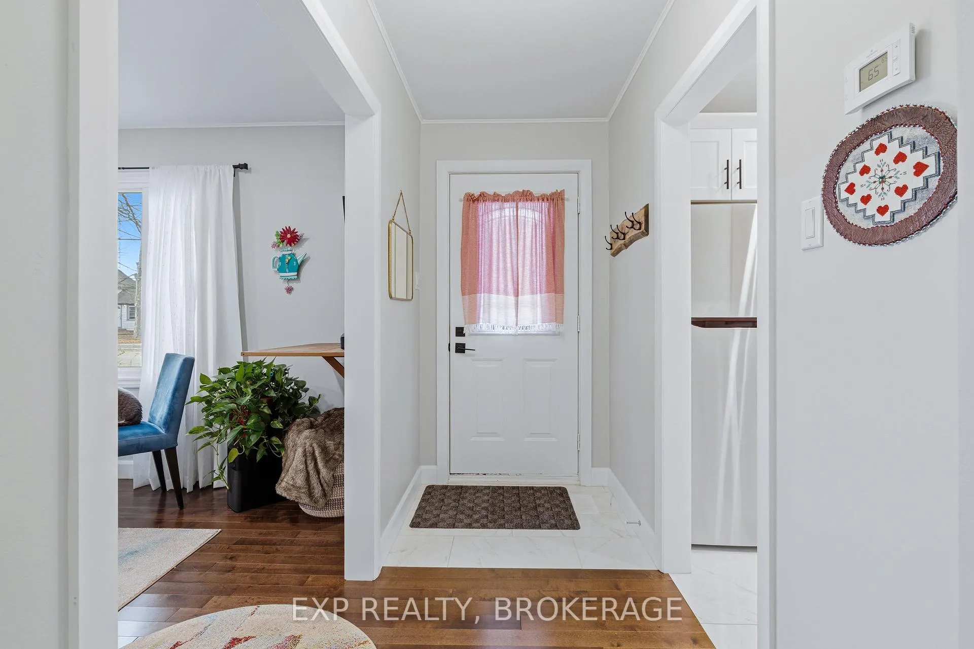 Photo 9 of 215 Victoria Avenue, Gananoque — HOMEH