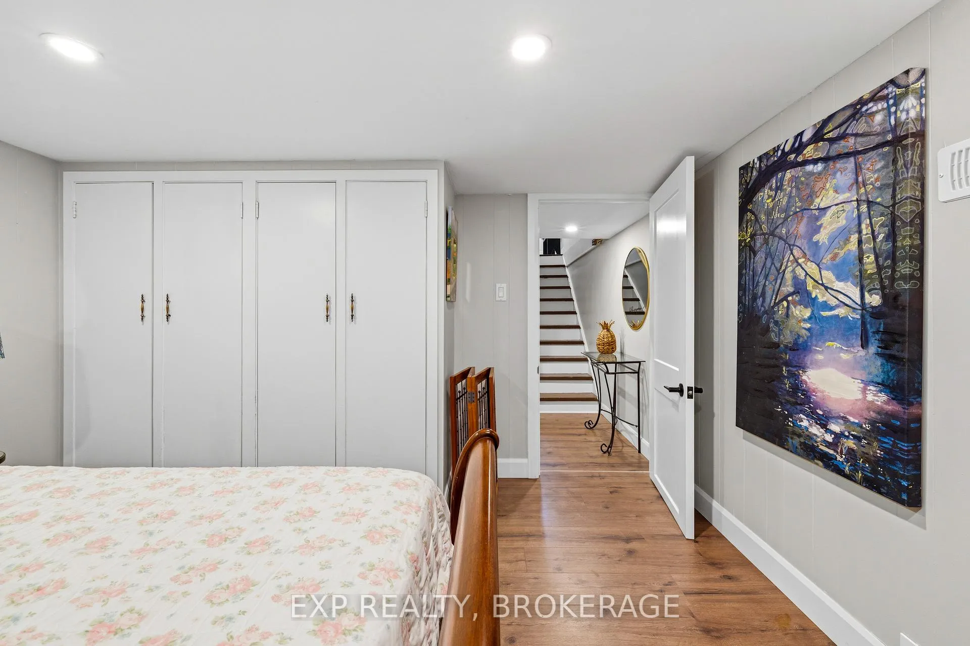 Photo 35 of 215 Victoria Avenue, Gananoque — HOMEH