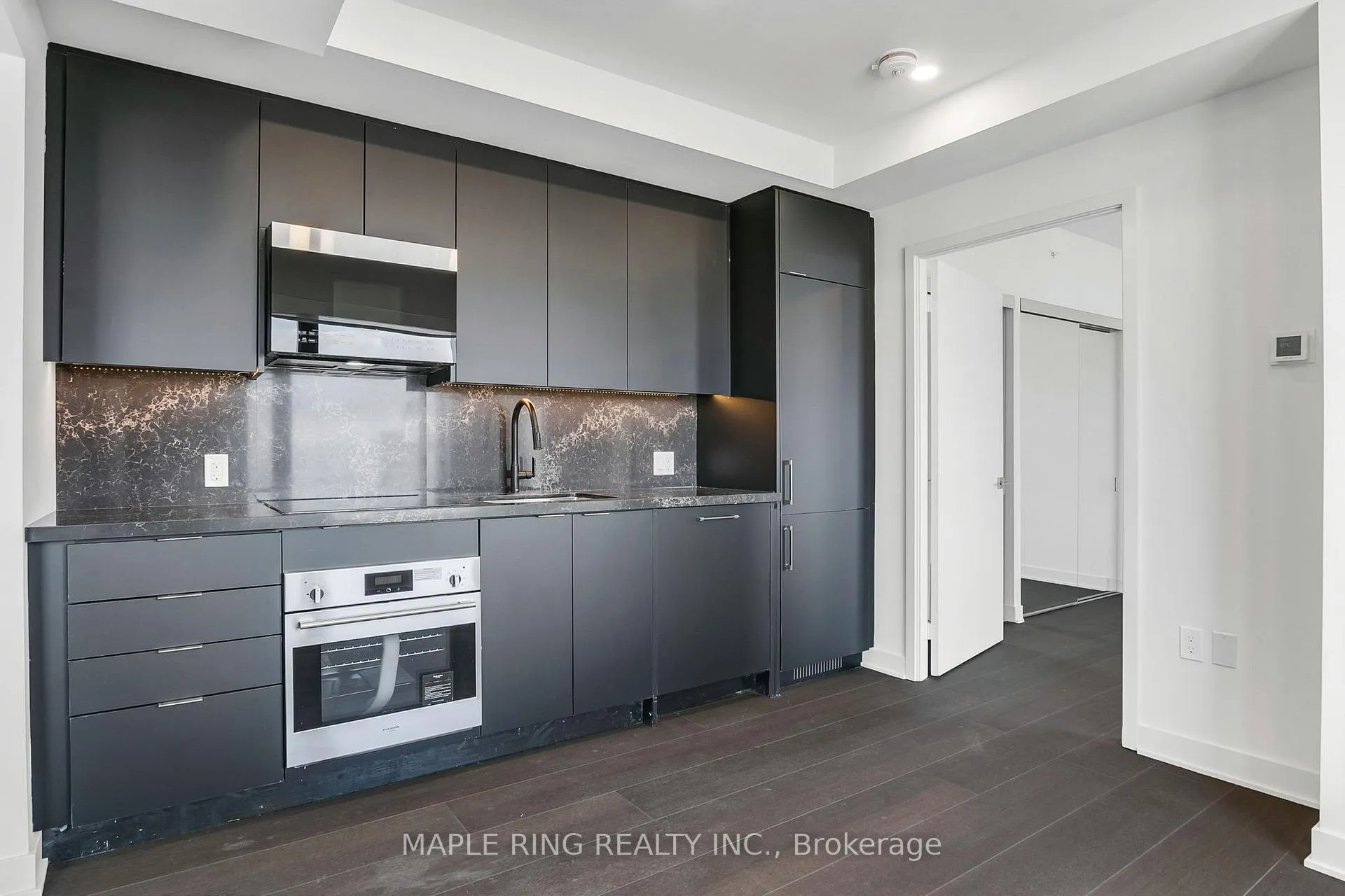 Photo 5 of Unit 5601, 2920 Highway 7 Road, Vaughan, Concord — HOMEH