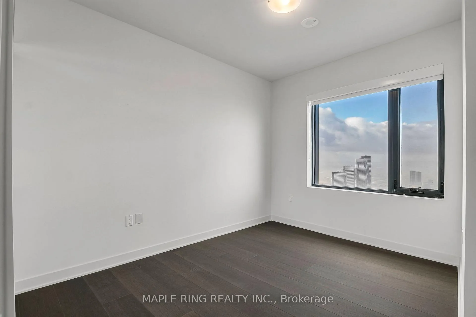 Photo 8 of Unit 5601, 2920 Highway 7 Road, Vaughan, Concord — HOMEH
