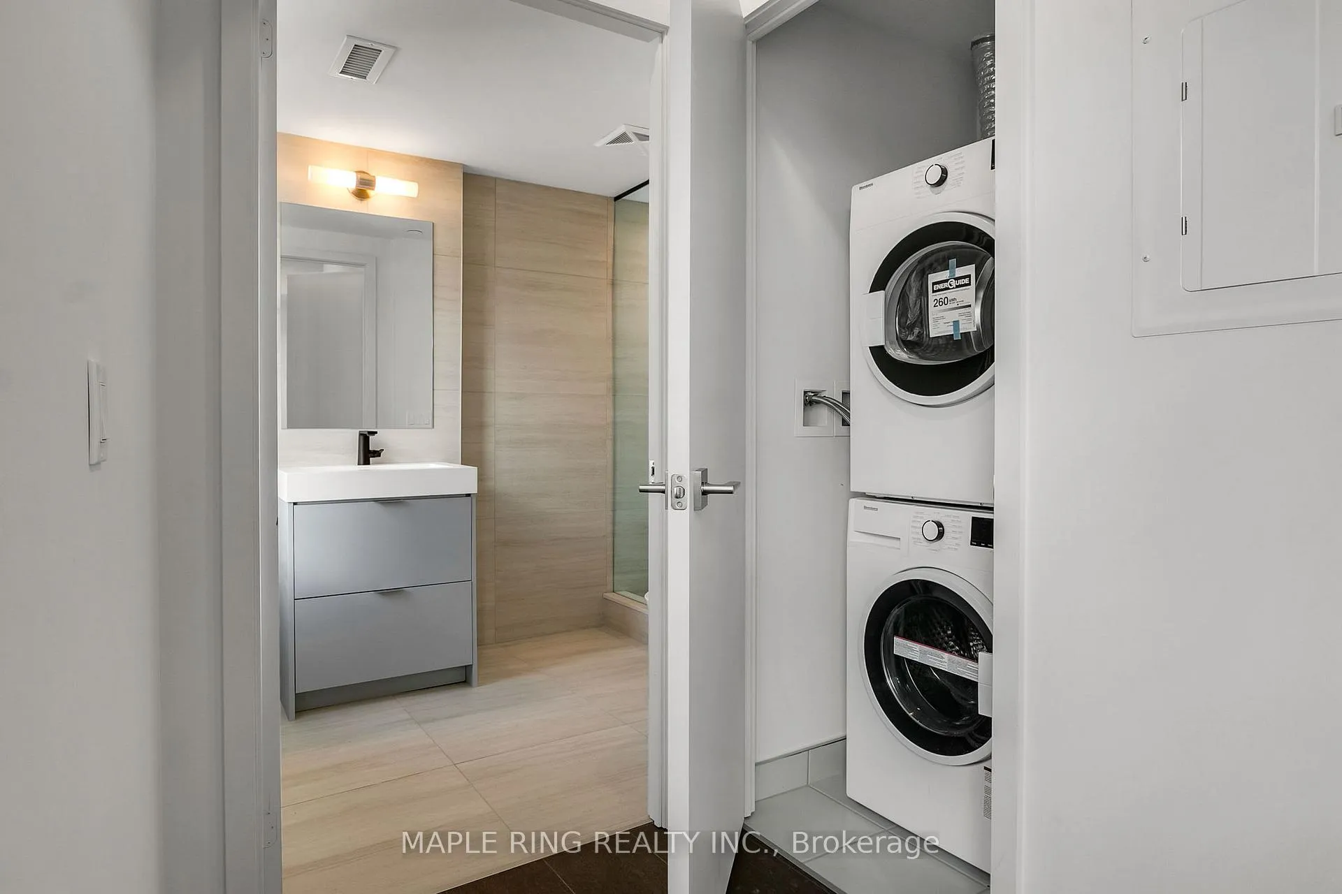 Photo 13 of Unit 5601, 2920 Highway 7 Road, Vaughan, Concord — HOMEH