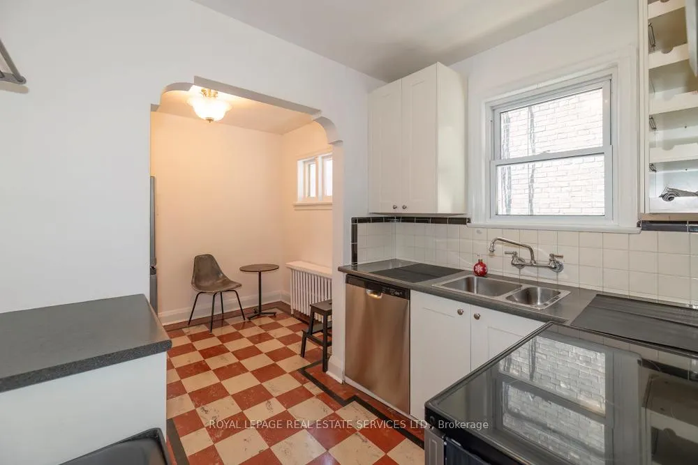Photo 8 of 8 Macpherson Avenue, Toronto, Yonge-St. Clair — HOMEH