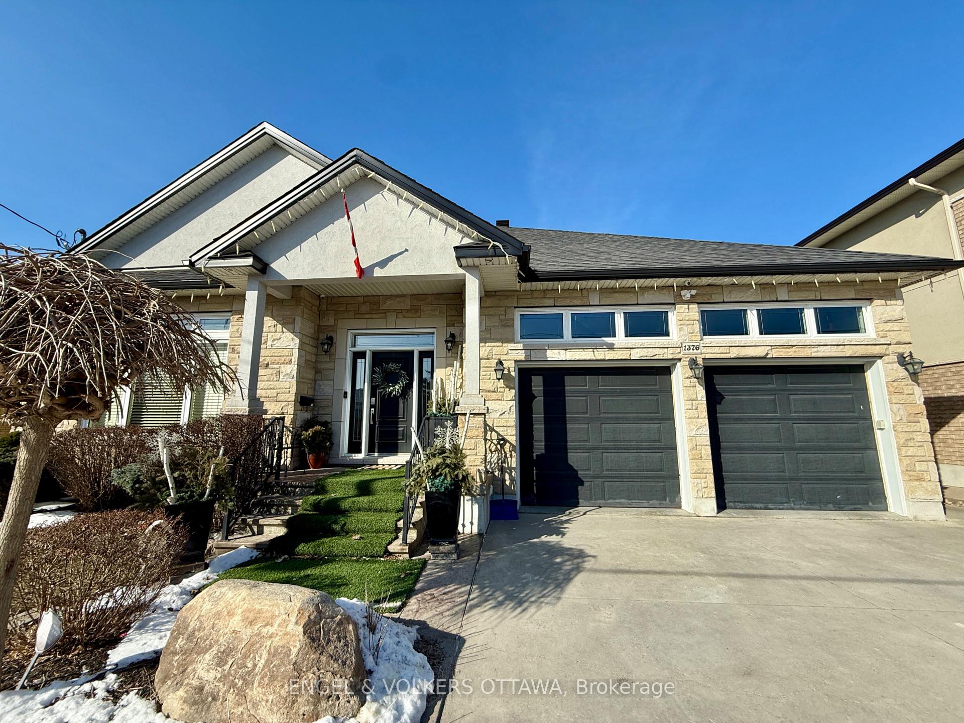 Photo 1 of Unit B, 1376 Louis Lane, Ottawa, Cyrville Rd./Industrial Park — HOMEH