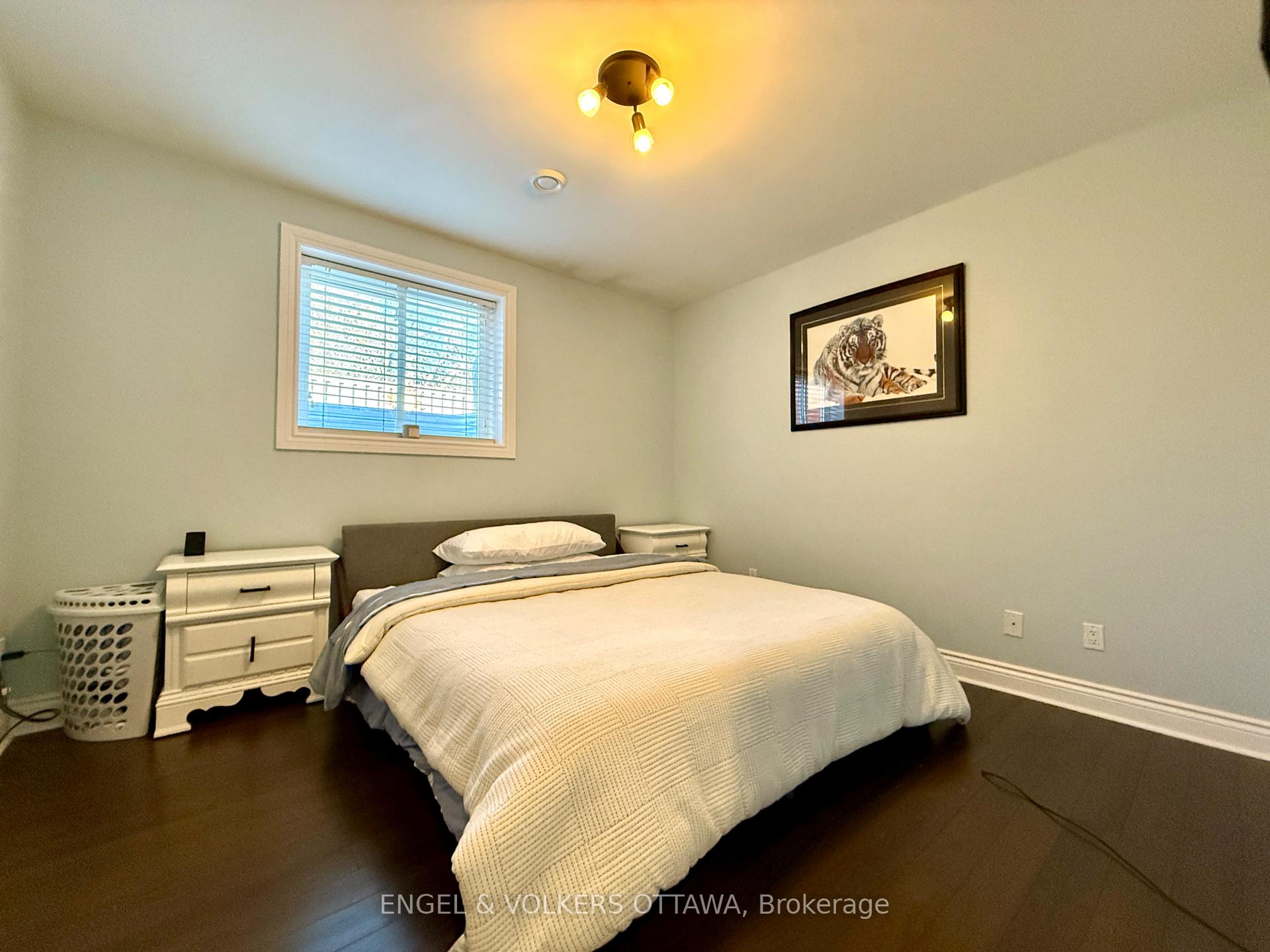 Photo 8 of Unit B, 1376 Louis Lane, Ottawa, Cyrville Rd./Industrial Park — HOMEH