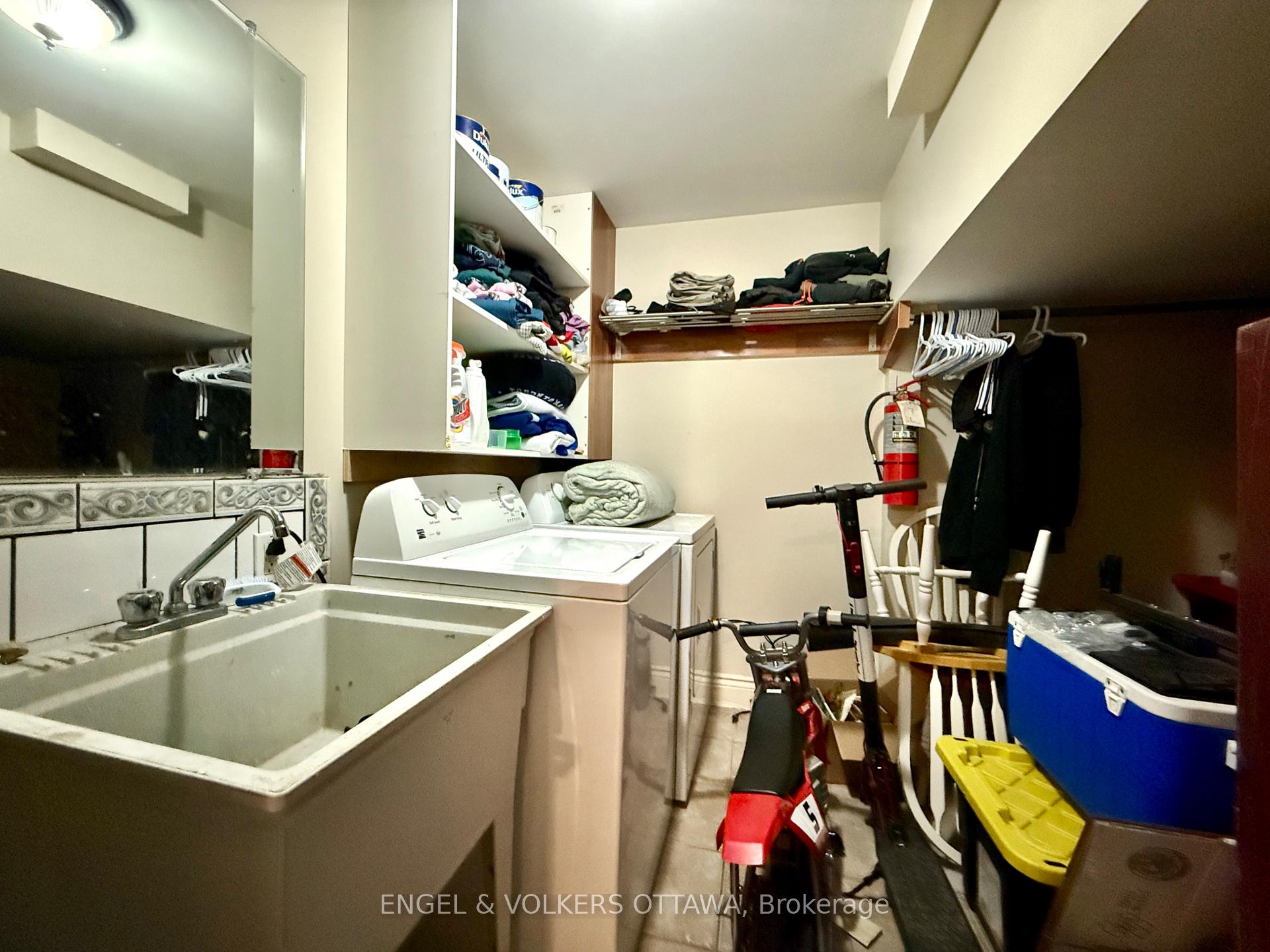Photo 13 of Unit B, 1376 Louis Lane, Ottawa, Cyrville Rd./Industrial Park — HOMEH