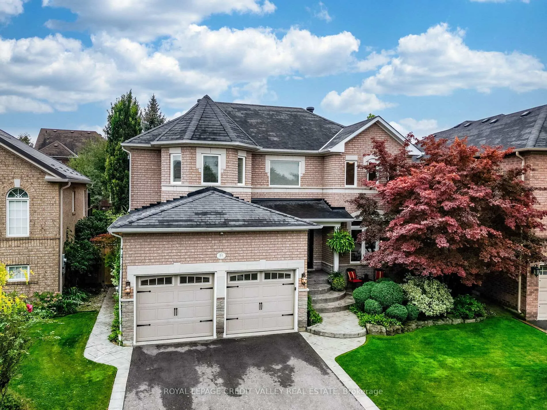 Photo 3 of 81 Pinebrook Circle, Caledon, Rural Caledon — HOMEH
