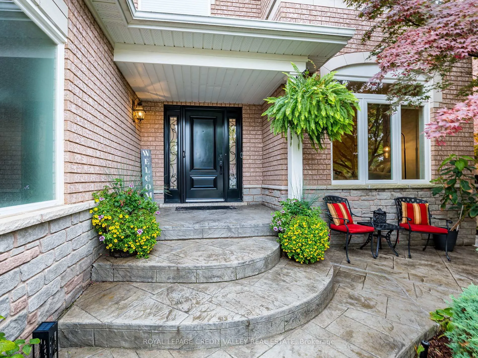 Photo 9 of 81 Pinebrook Circle, Caledon, Rural Caledon — HOMEH